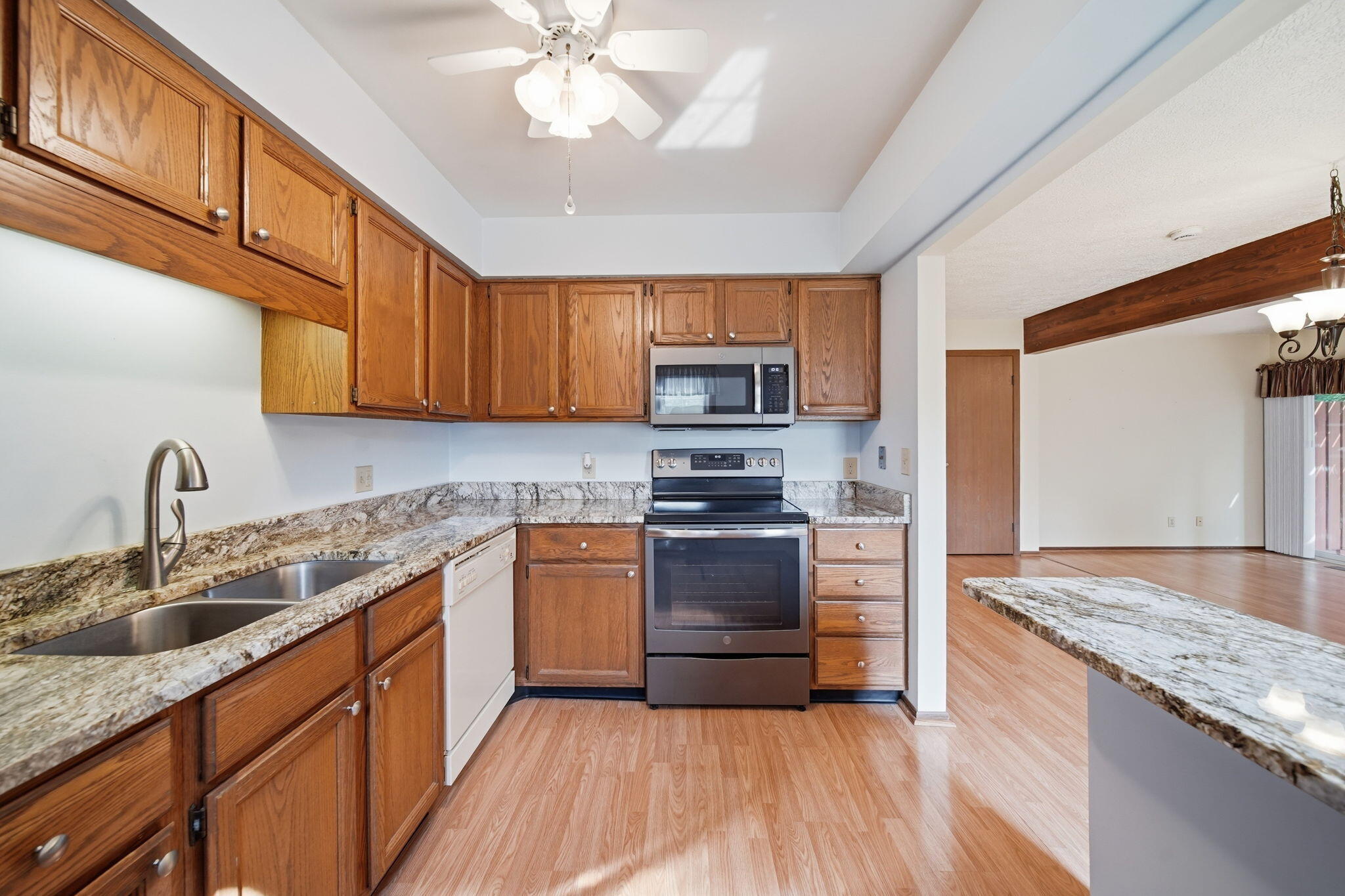 2760 Walden Woods Boulevard Property Photo 17