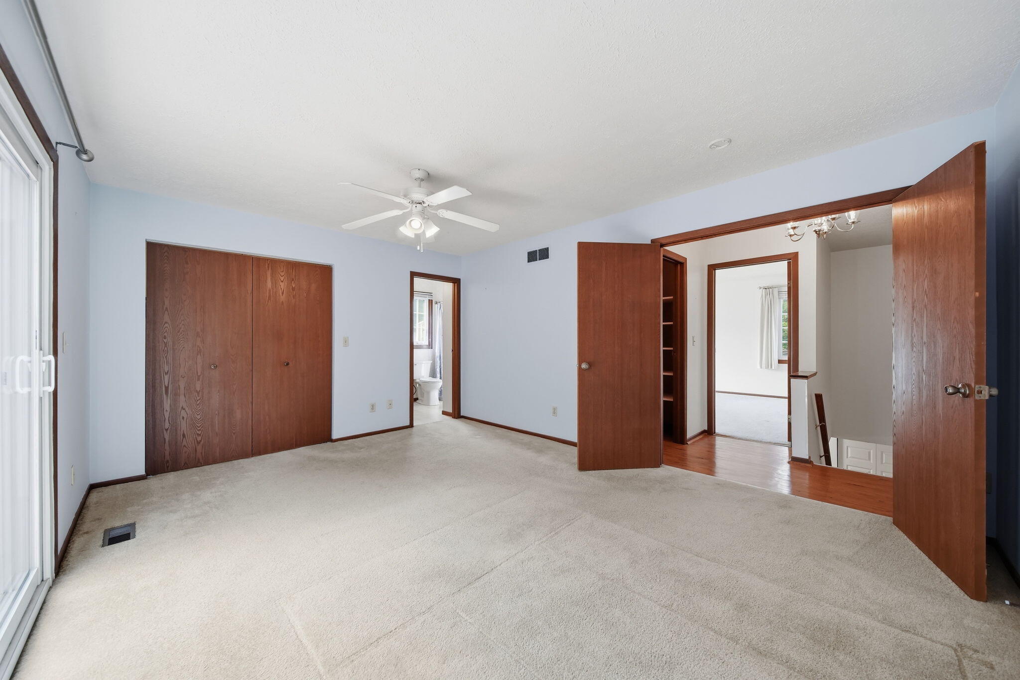 2760 Walden Woods Boulevard Property Photo 20