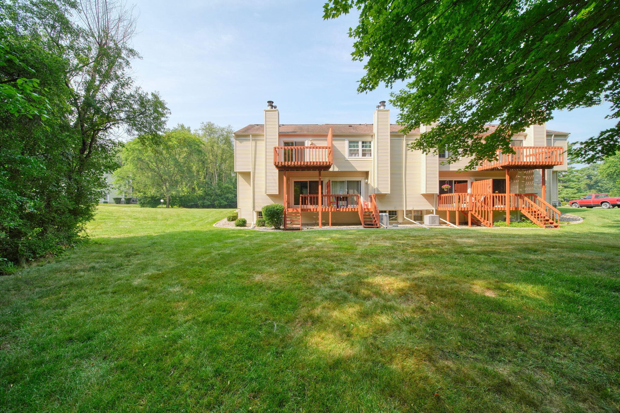 2760 Walden Woods Boulevard Property Photo 41