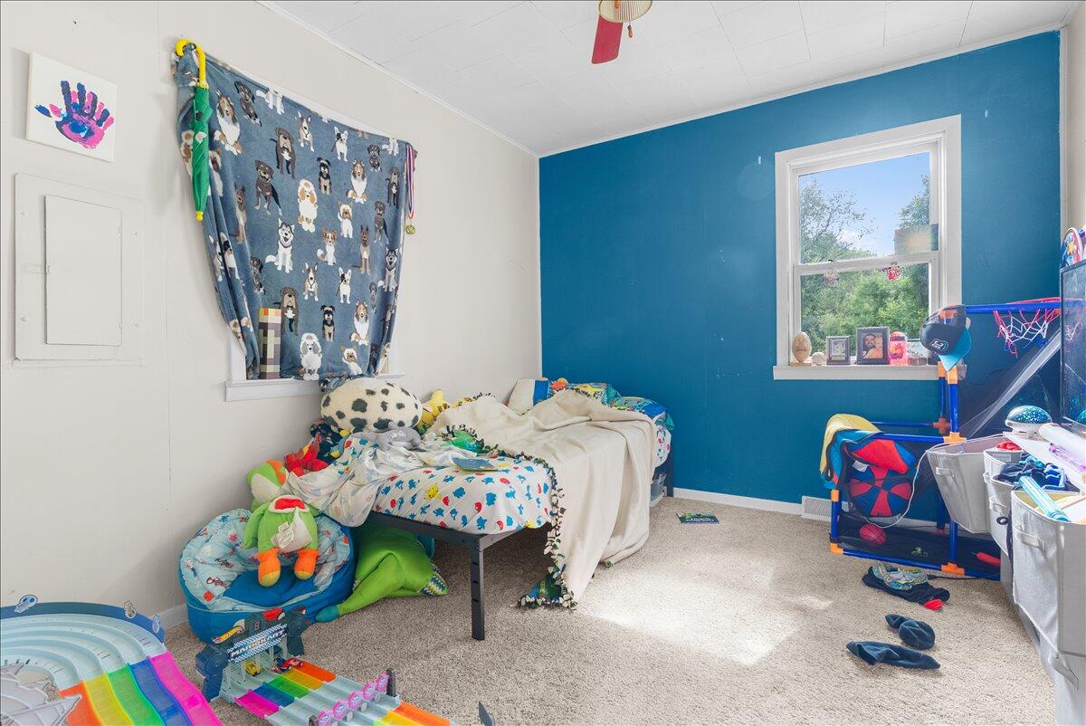 14133 North Avenue Property Photo 12