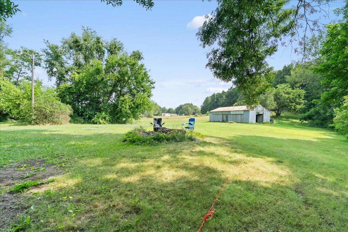 14133 North Avenue Property Photo 17