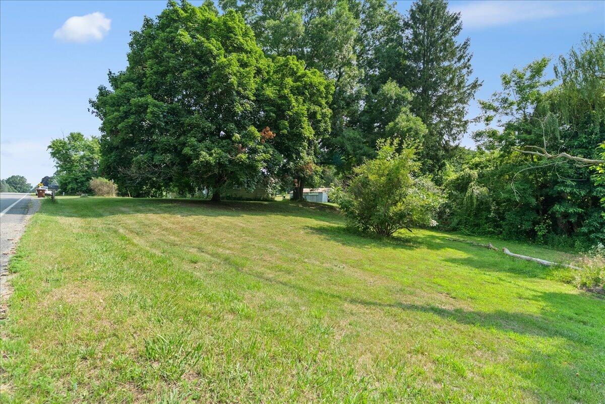 14133 North Avenue Property Photo 24