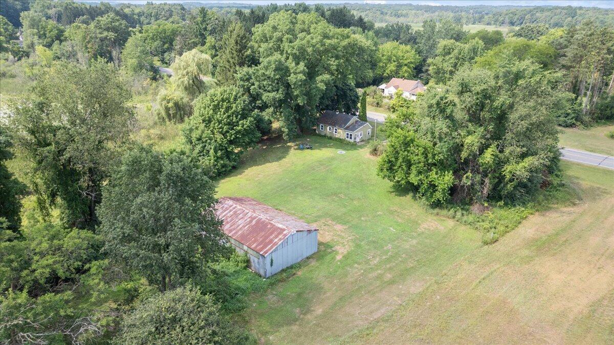 14133 North Avenue Property Photo 25