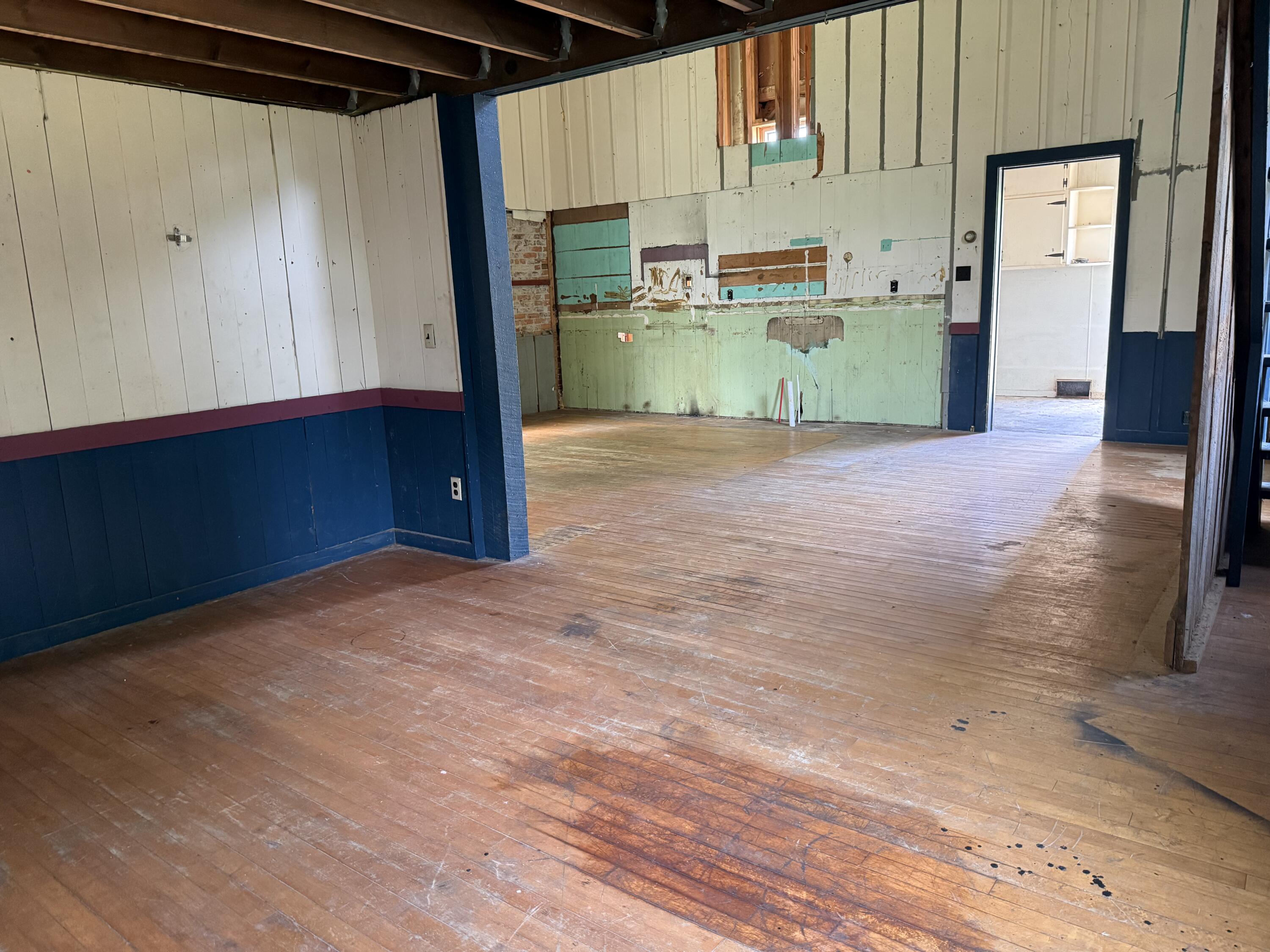 801 E Chicago Road Property Photo 18