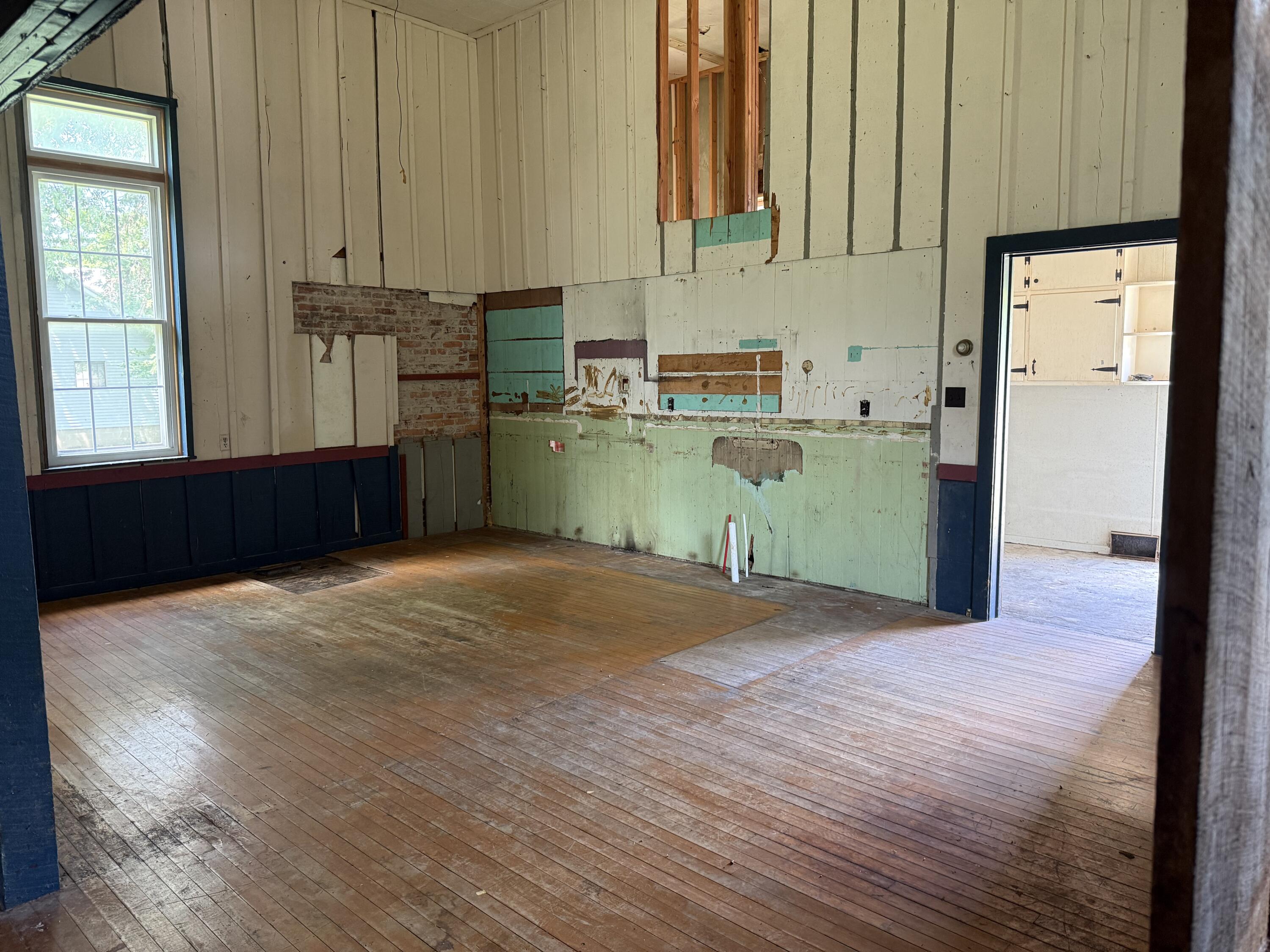 801 E Chicago Road Property Photo 19