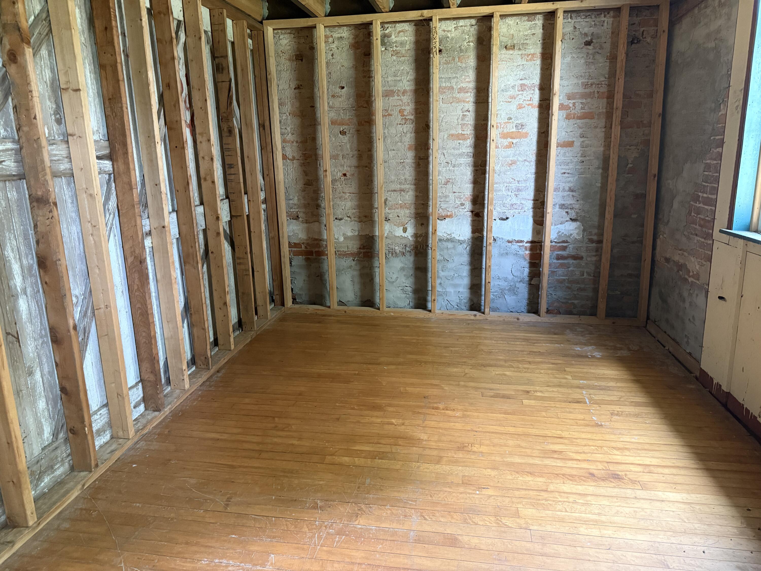801 E Chicago Road Property Photo 20