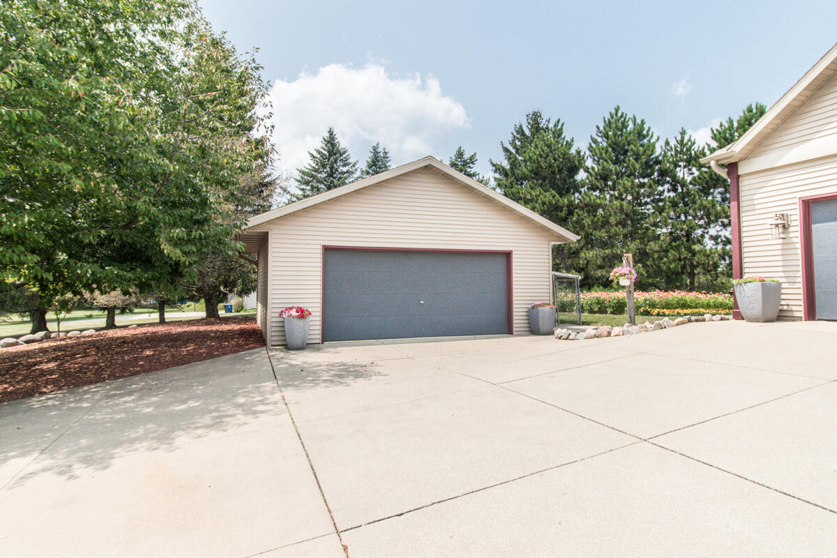 2333 Watkins Road Property Photo 8