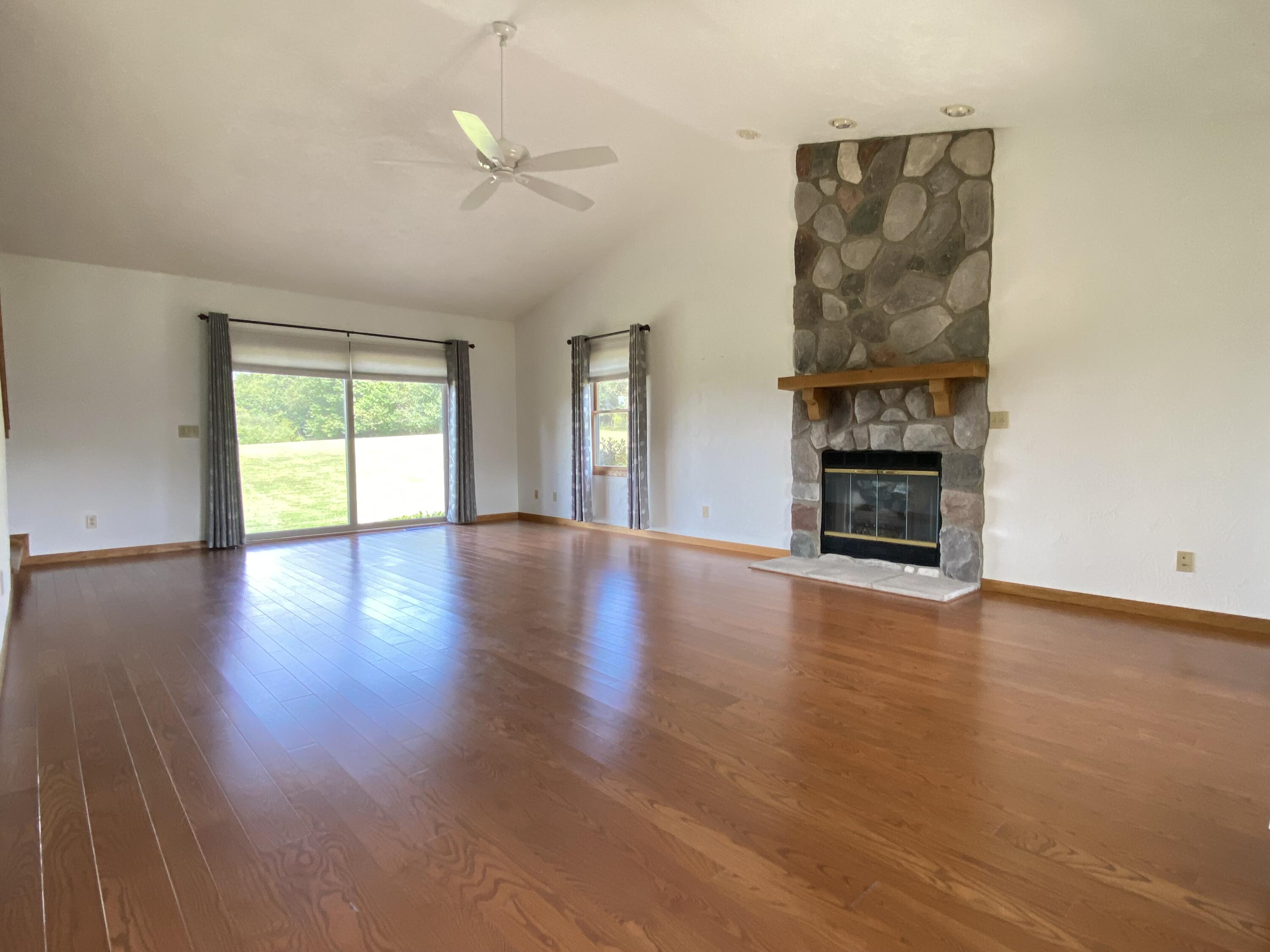 2333 Watkins Road Property Photo 12