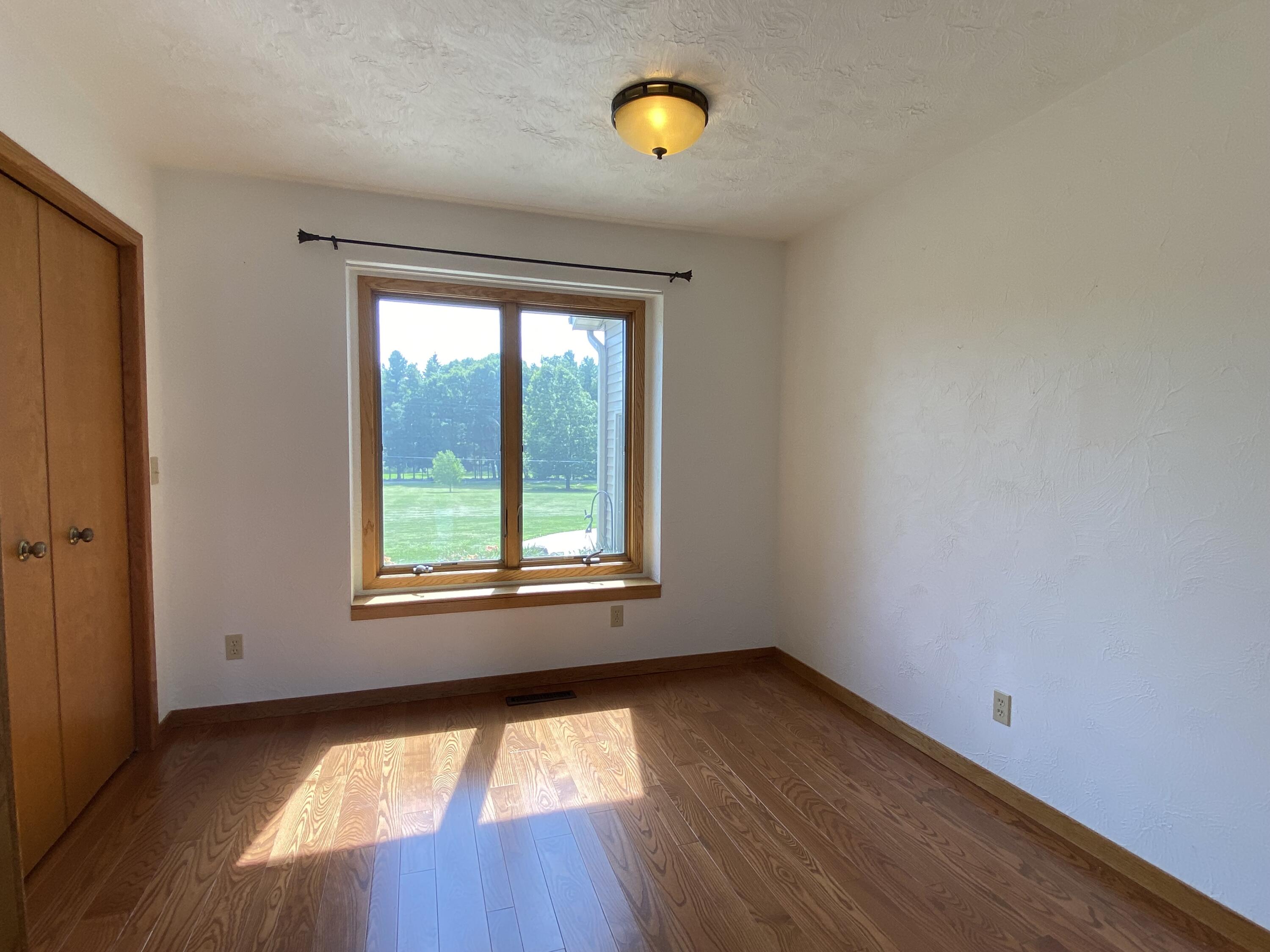 2333 Watkins Road Property Photo 14