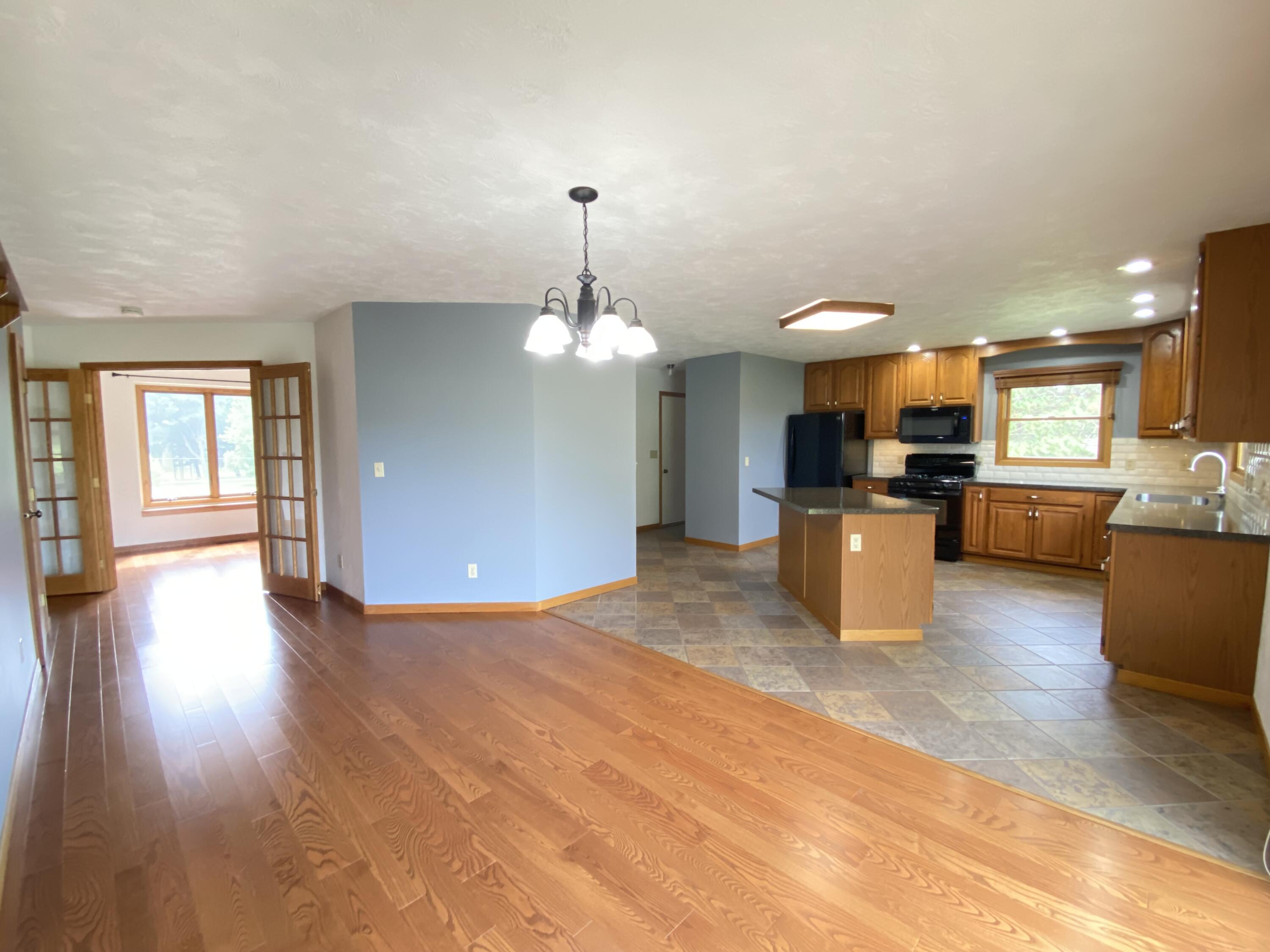 2333 Watkins Road Property Photo 15
