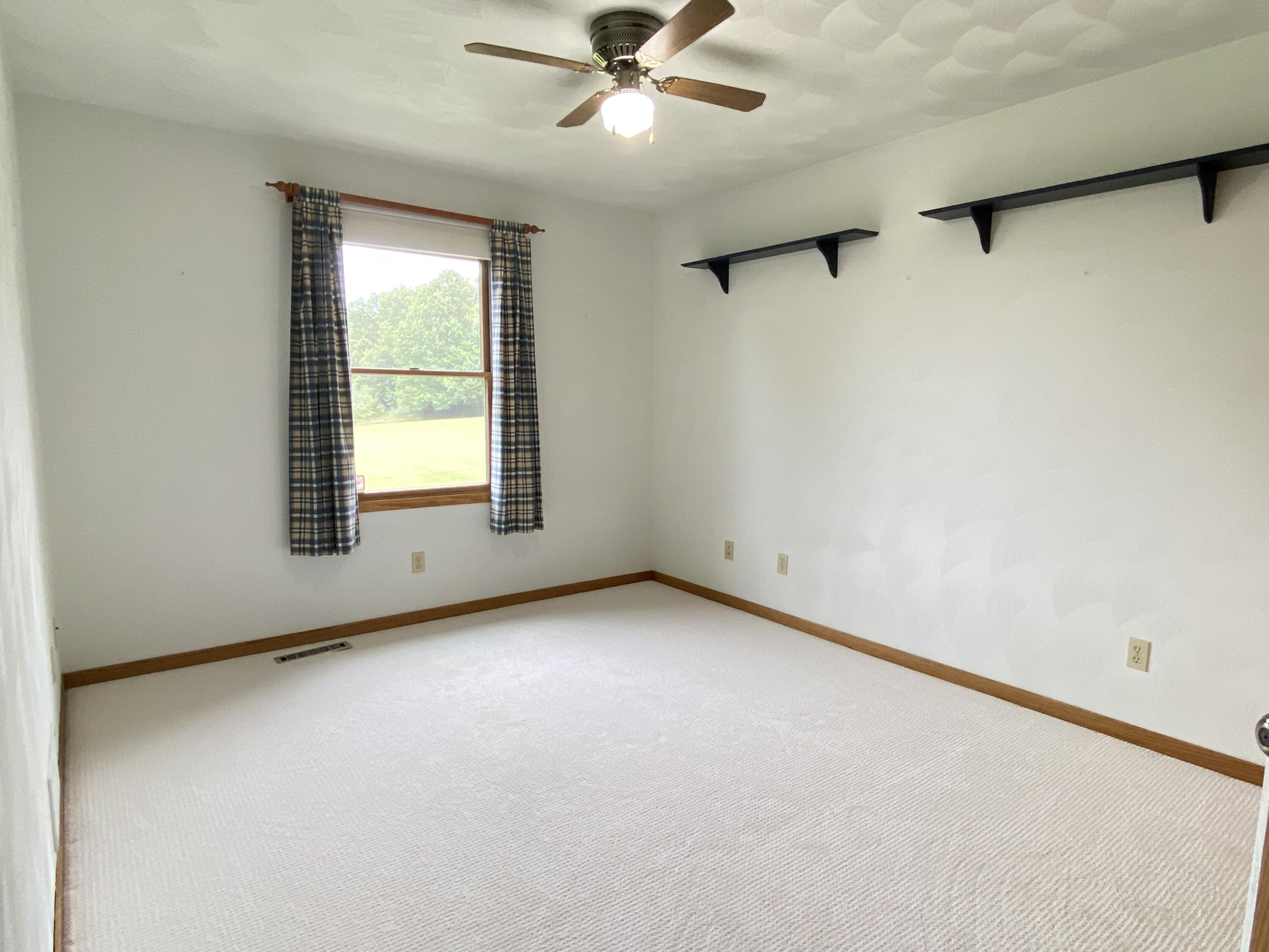 2333 Watkins Road Property Photo 21