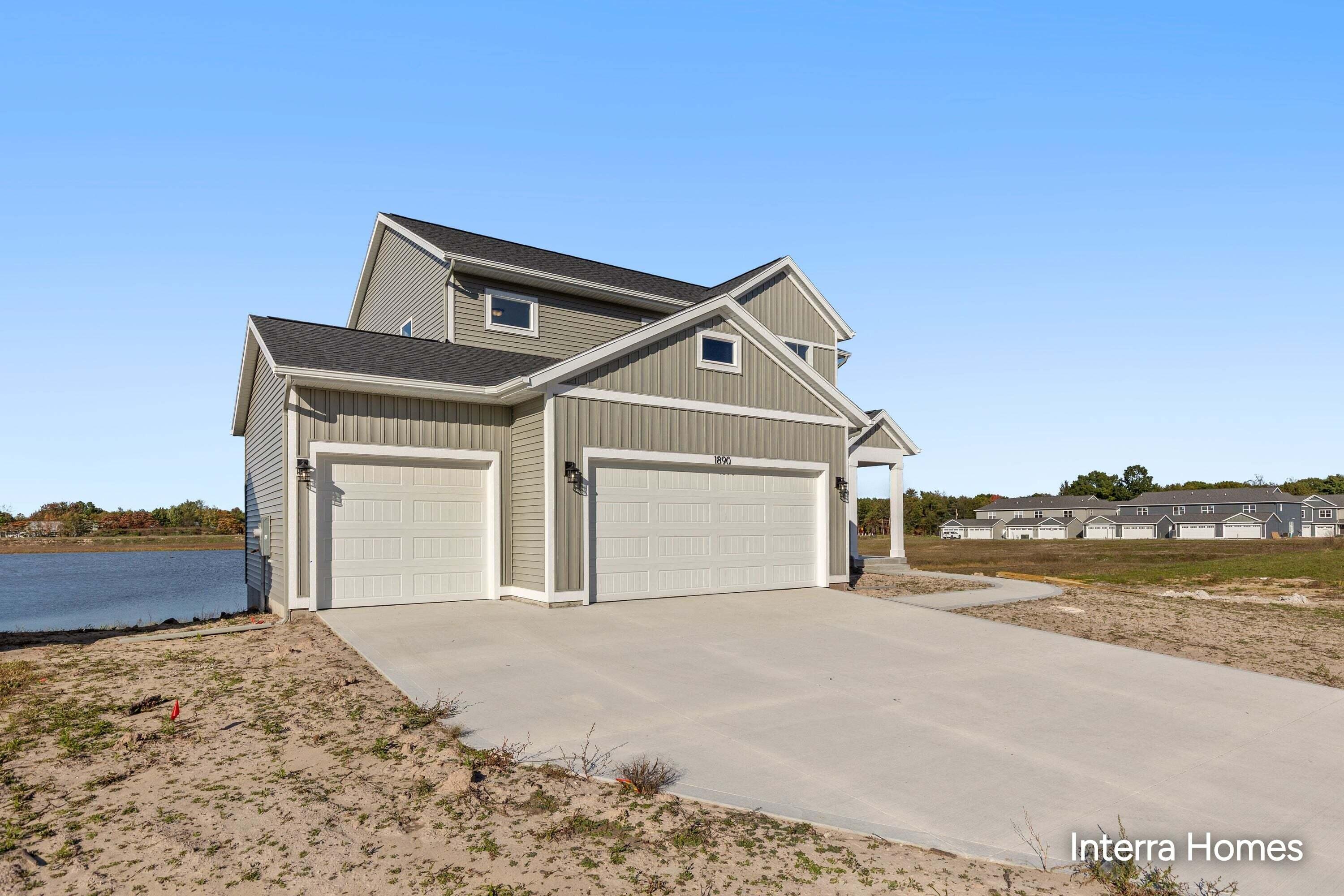 1890 Lowe Drive Property Photo 3