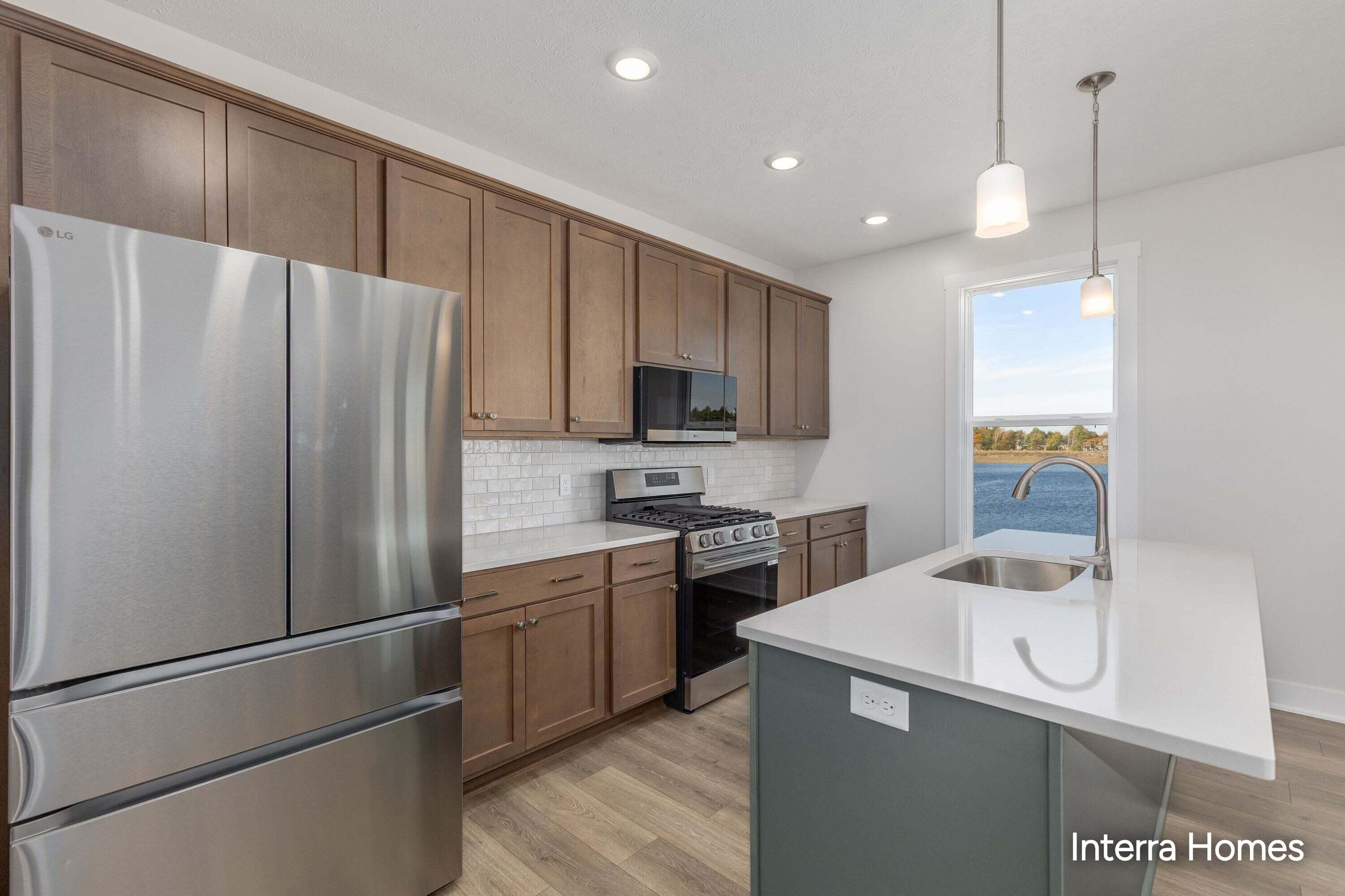 1890 Lowe Drive Property Photo 12