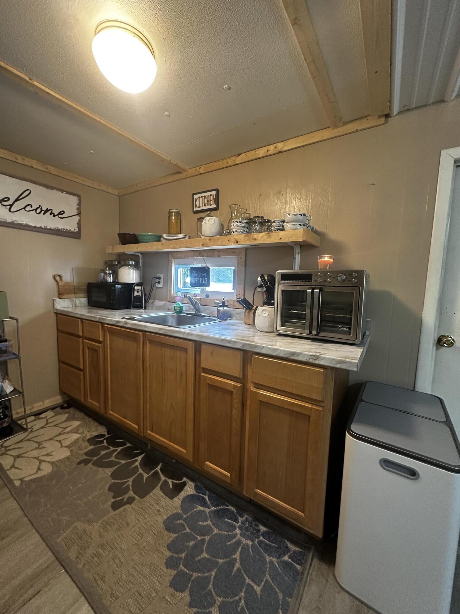11384 N Irons Road Property Photo 14