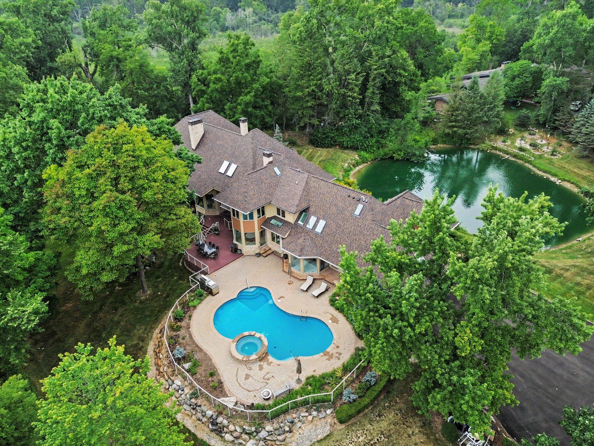 4911 Red Fox Run Property Photo 10