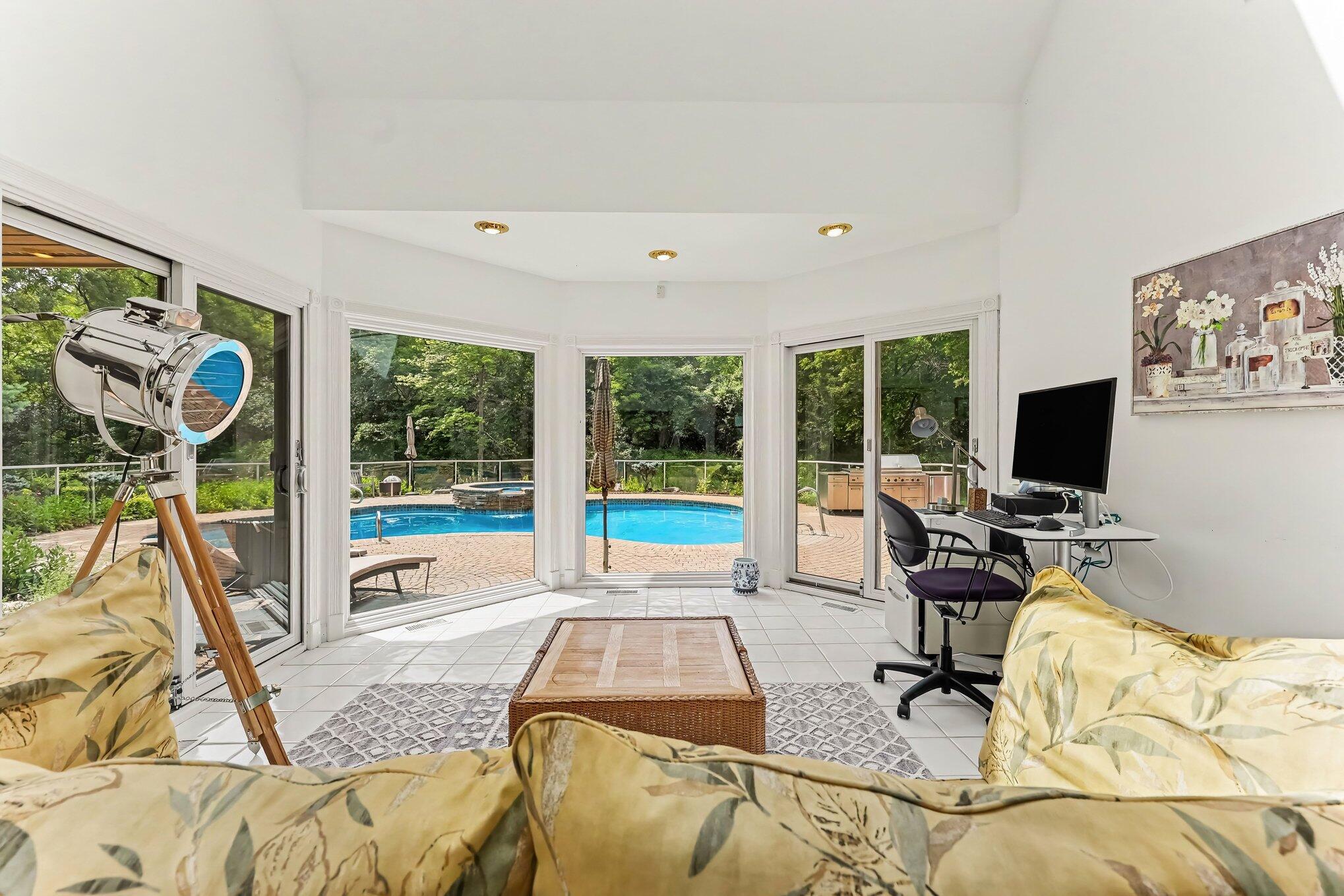 4911 Red Fox Run Property Photo 34