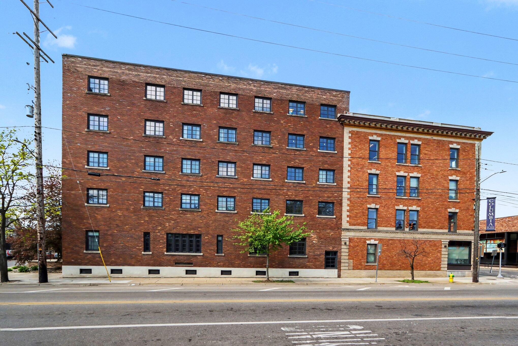 350 E Michigan Avenue Property Photo 10