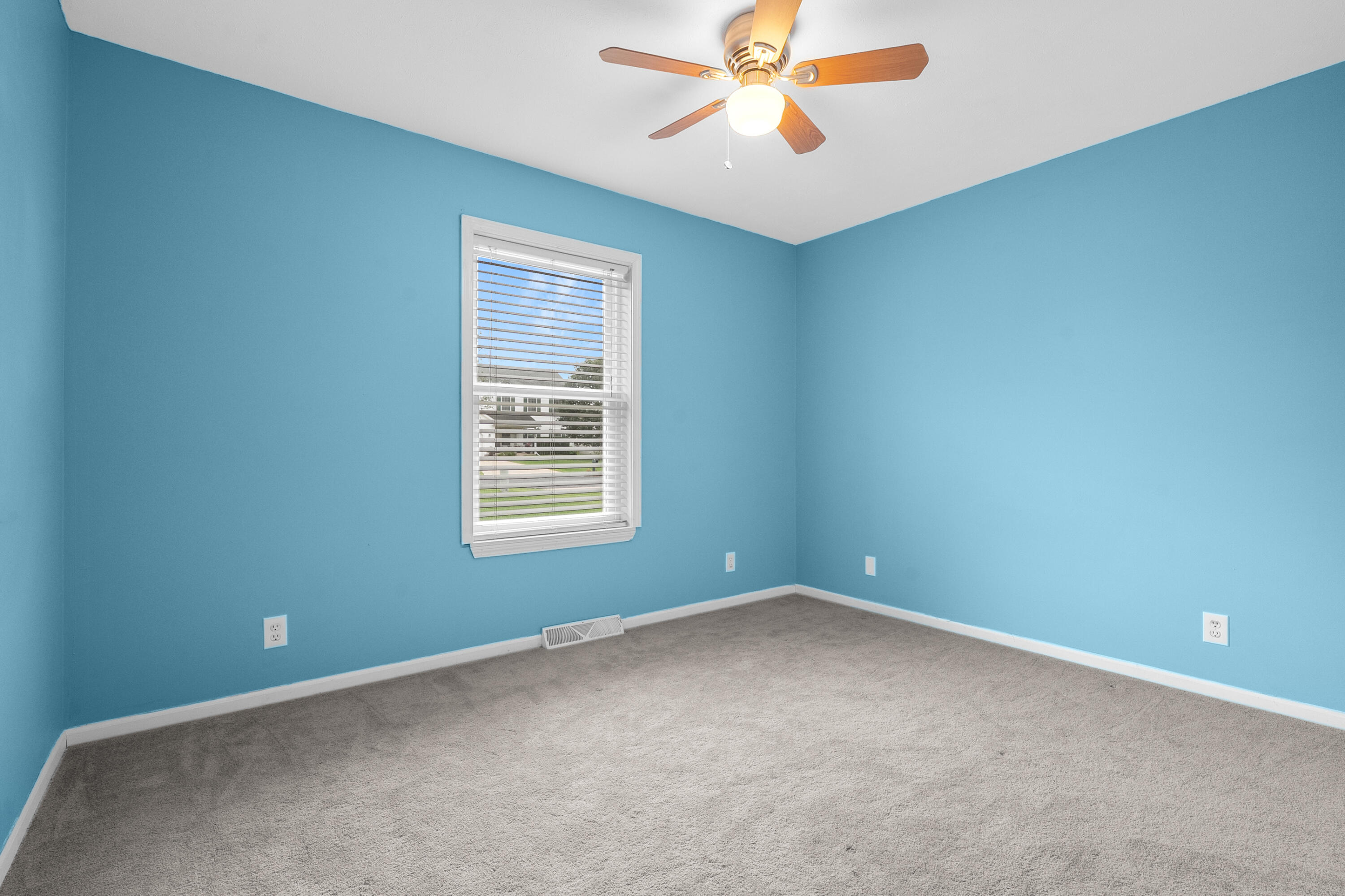 1138 Wintercherry Lane Property Photo 17