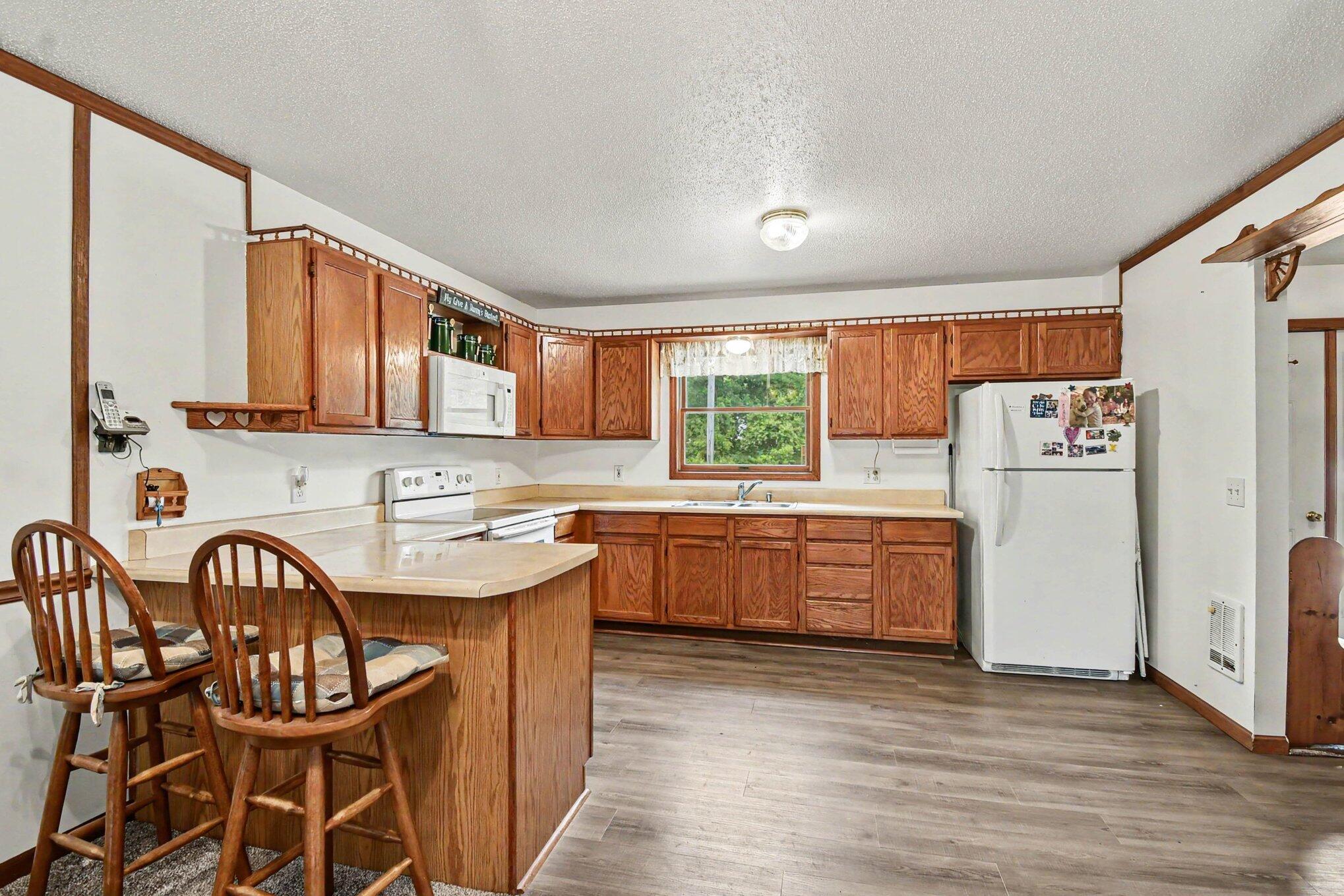 2675 W Lily Lake Road Property Photo 9