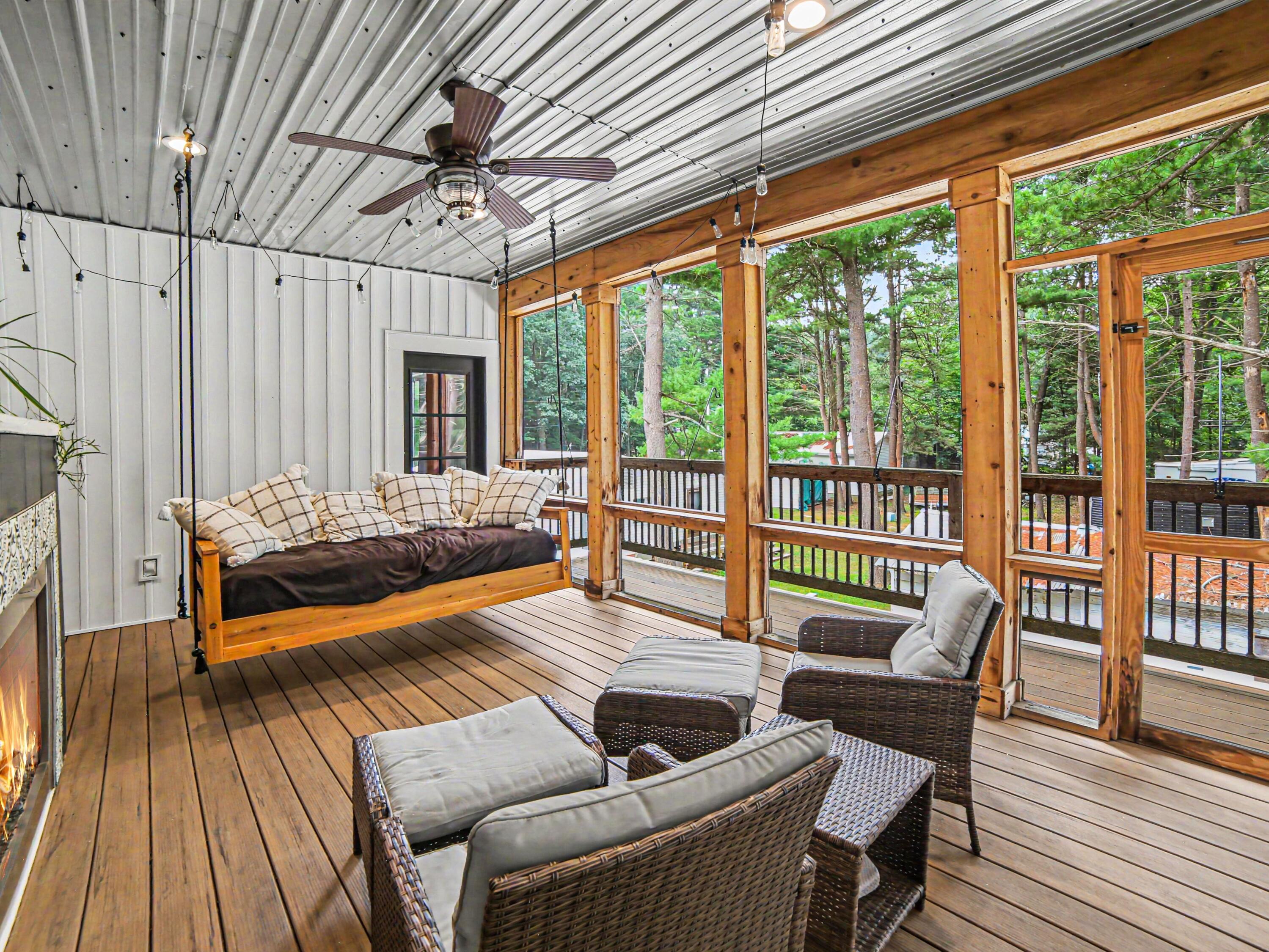 629 Sands Street Property Photo 4