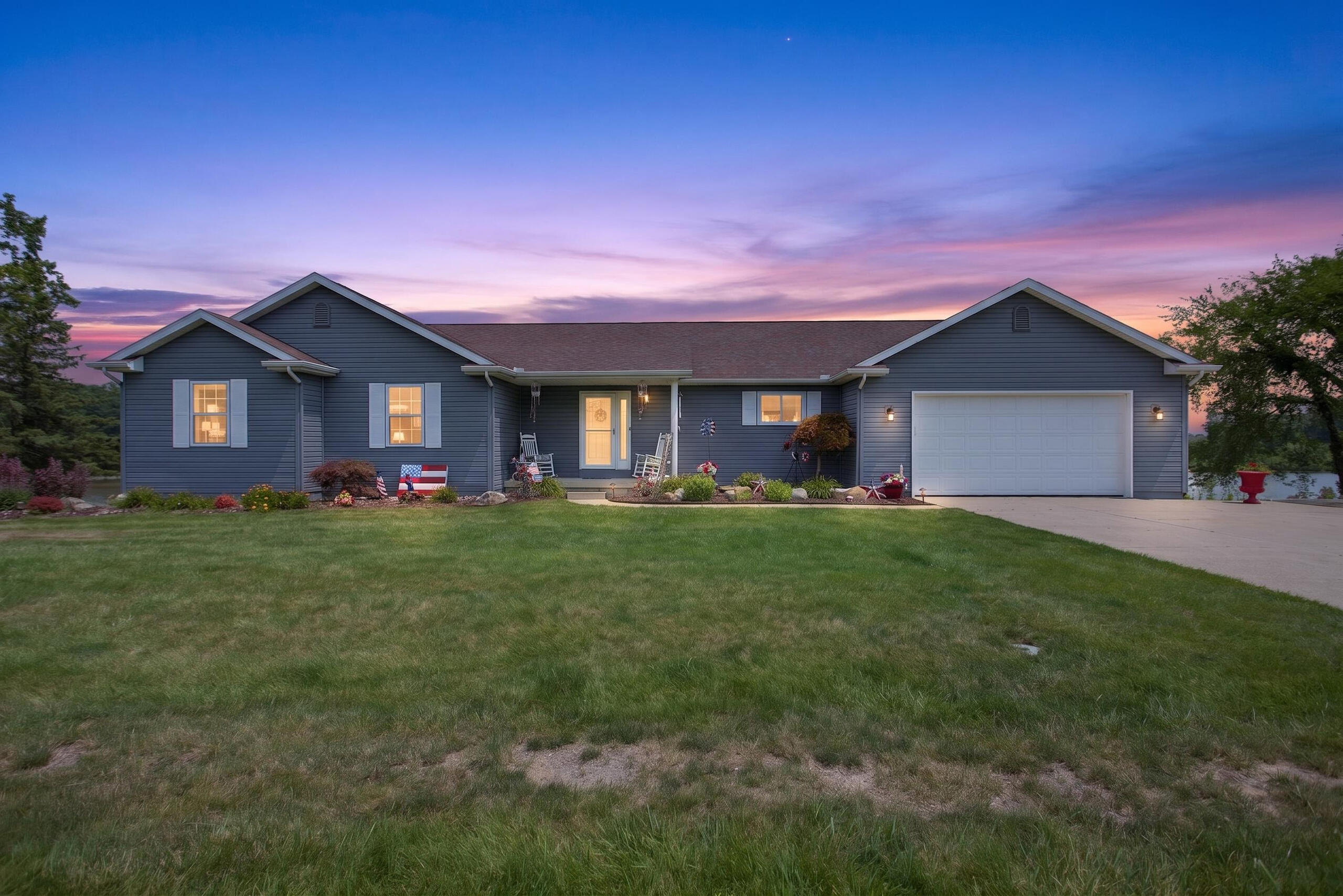 7070 Donegal Drive Property Photo 1
