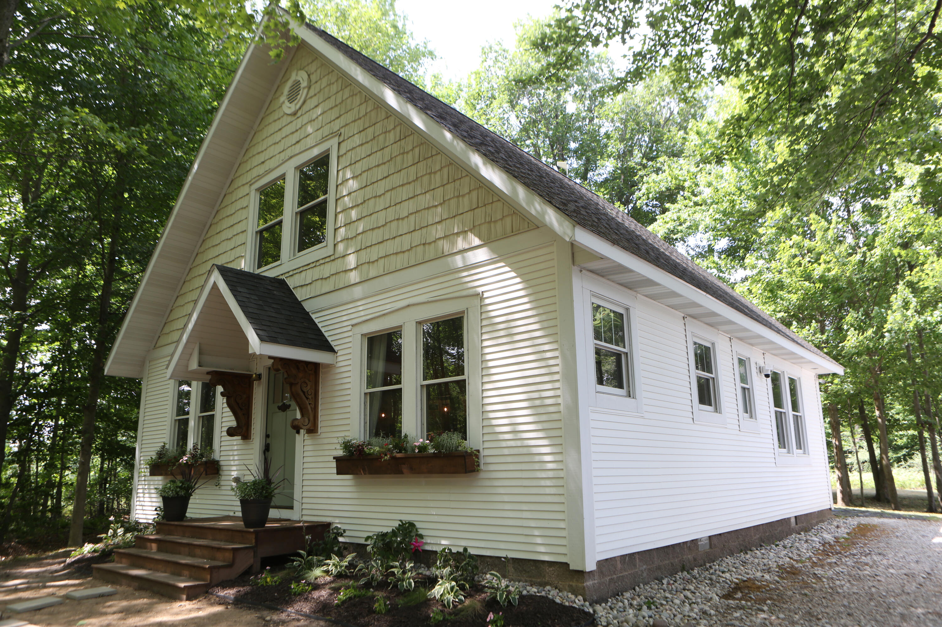 10667 Getty Drive Property Photo 7