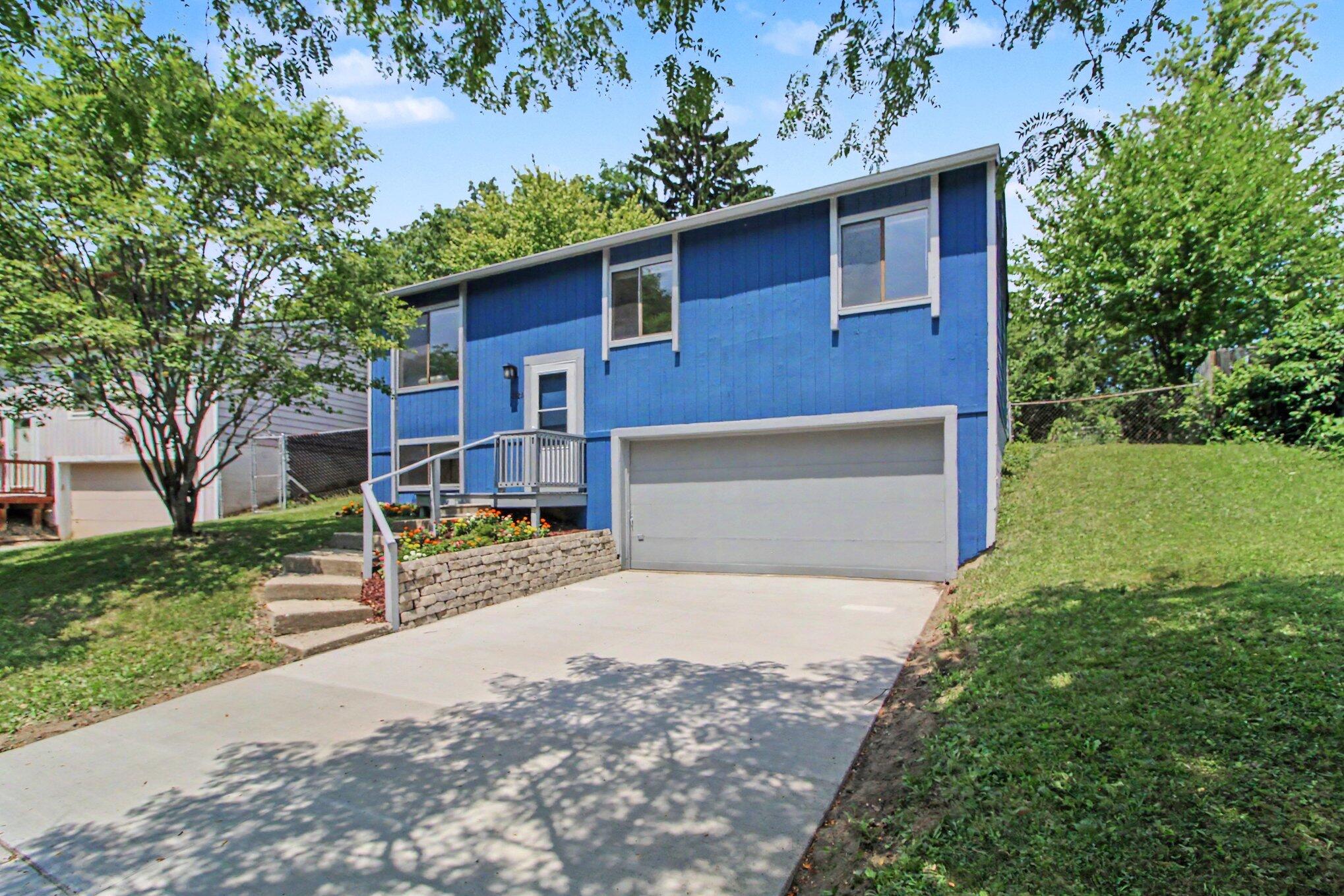 2126 Winewood Avenue Property Photo 1