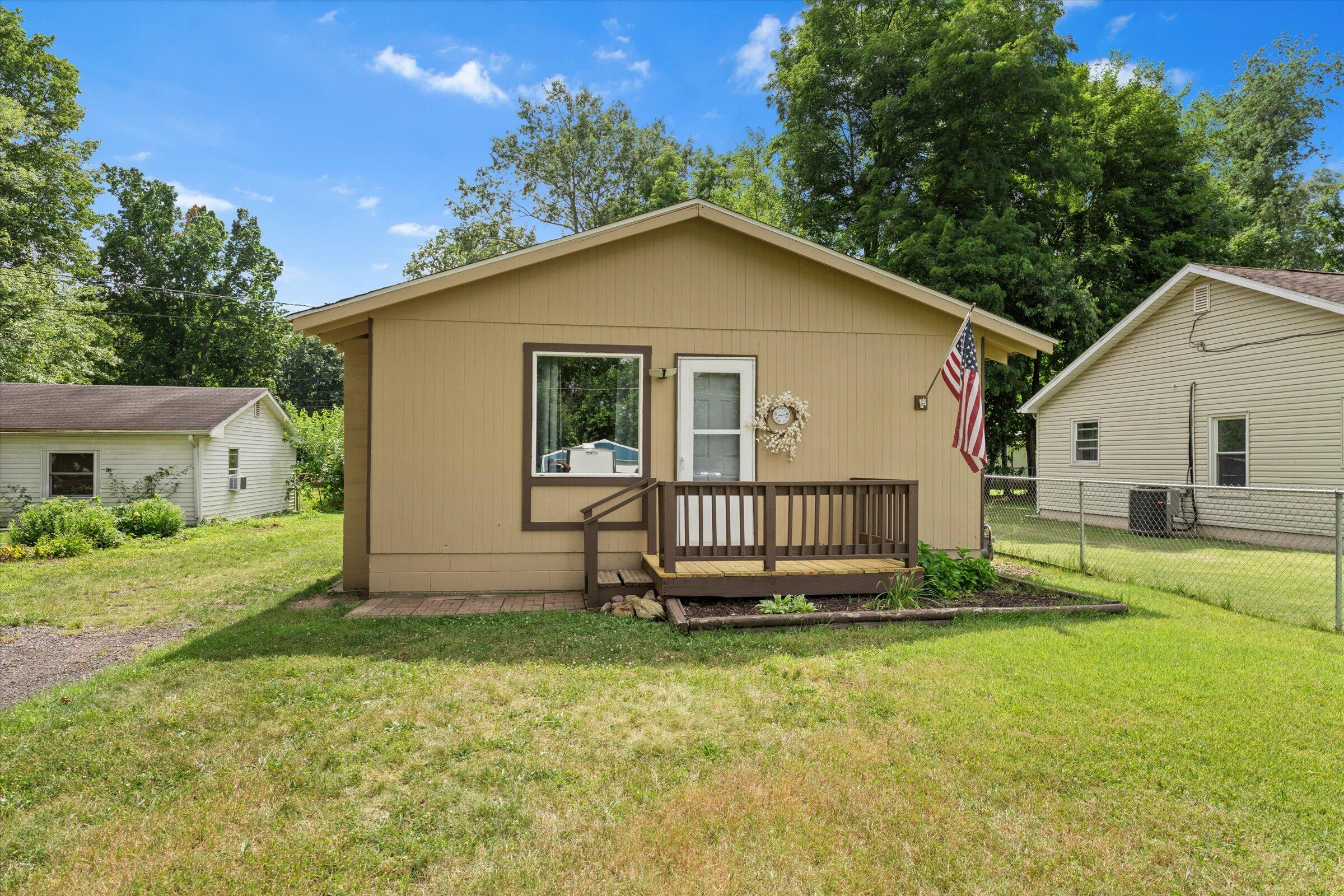 70324 Fairfield Drive Property Photo 1