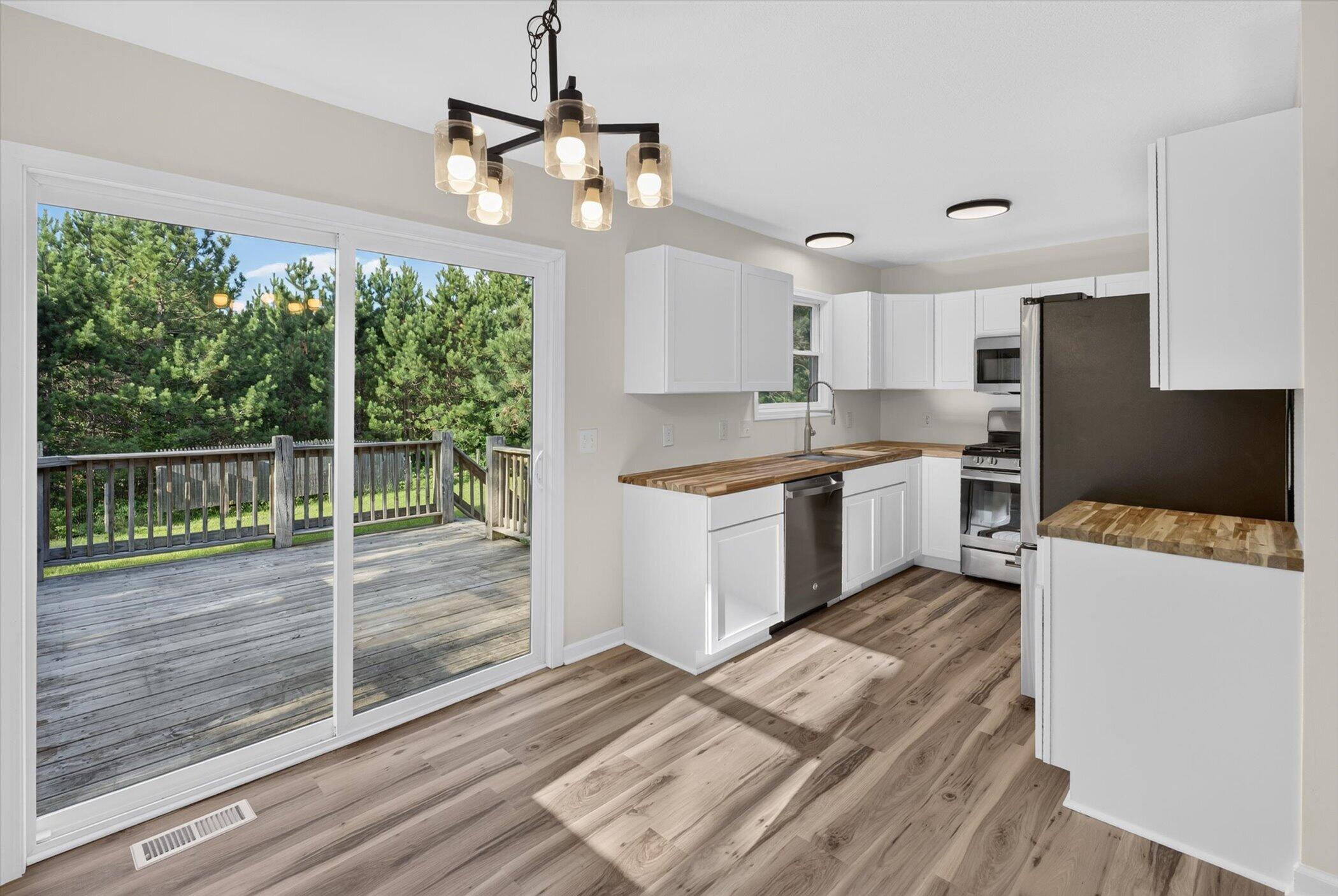 4241 Laming Circle Property Photo 13