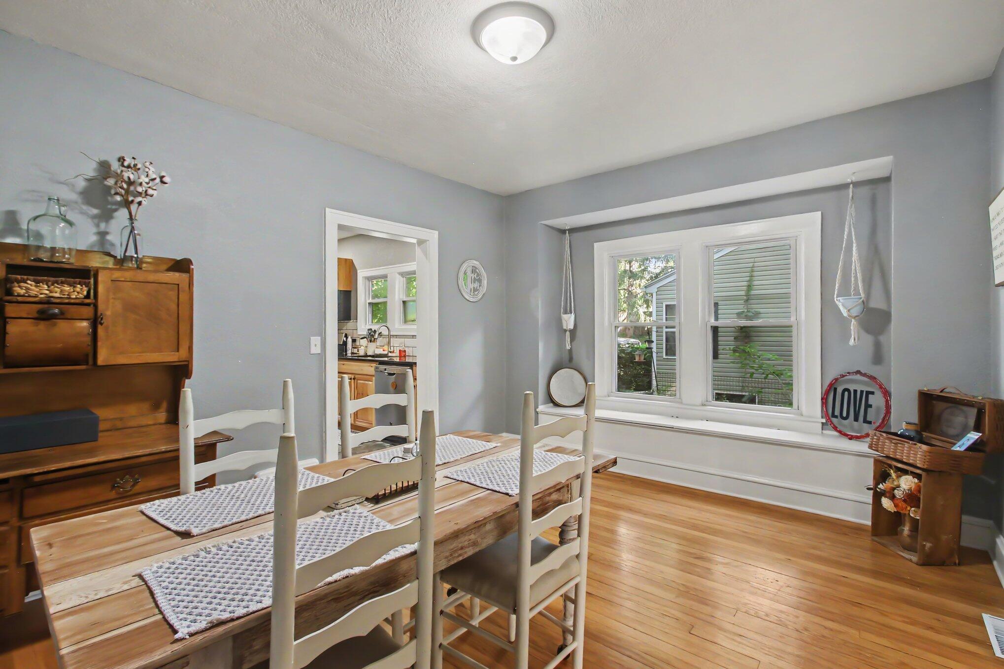1217 Pinehurst Boulevard Property Photo 7