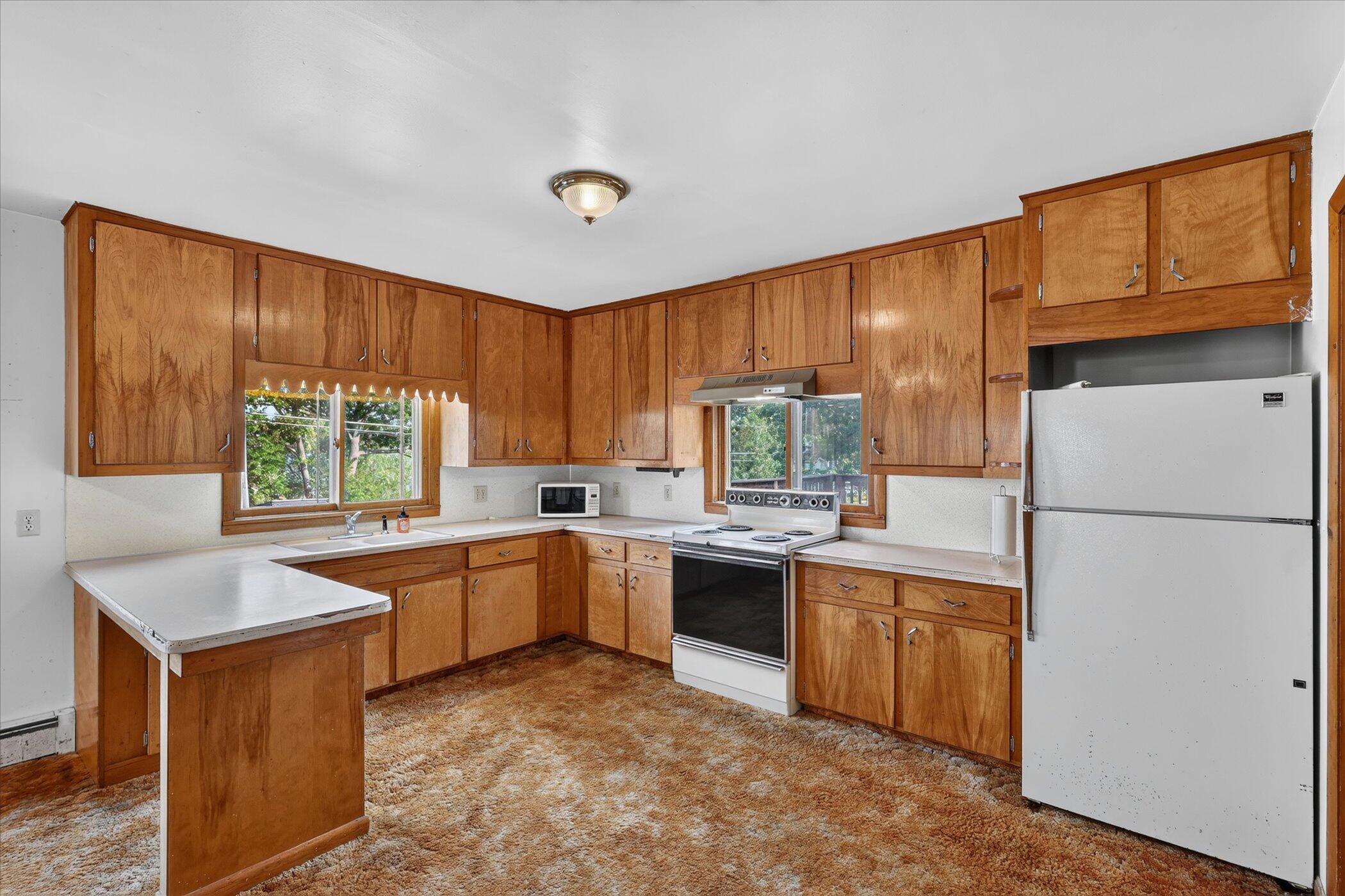2610 S Shore Drive Property Photo 14