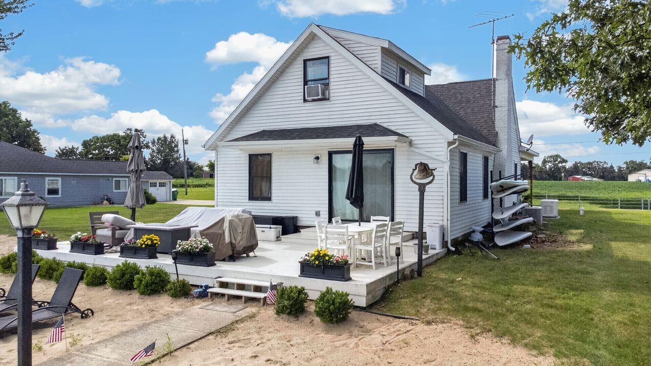 71259 Mathers Road Property Photo 1