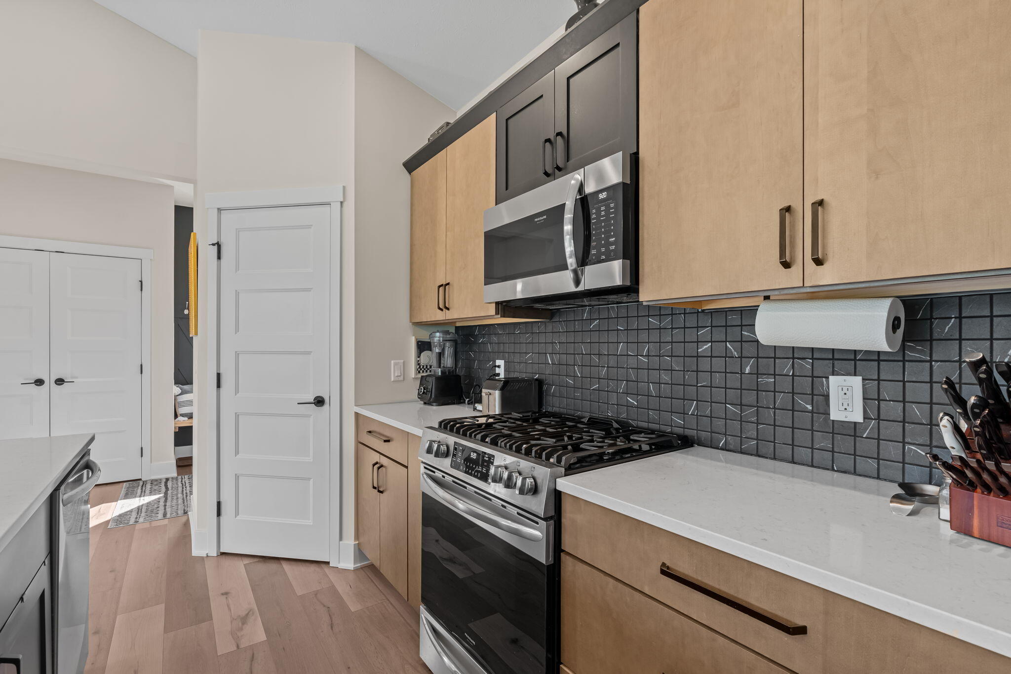 6691 Yamoto Way Property Photo 11