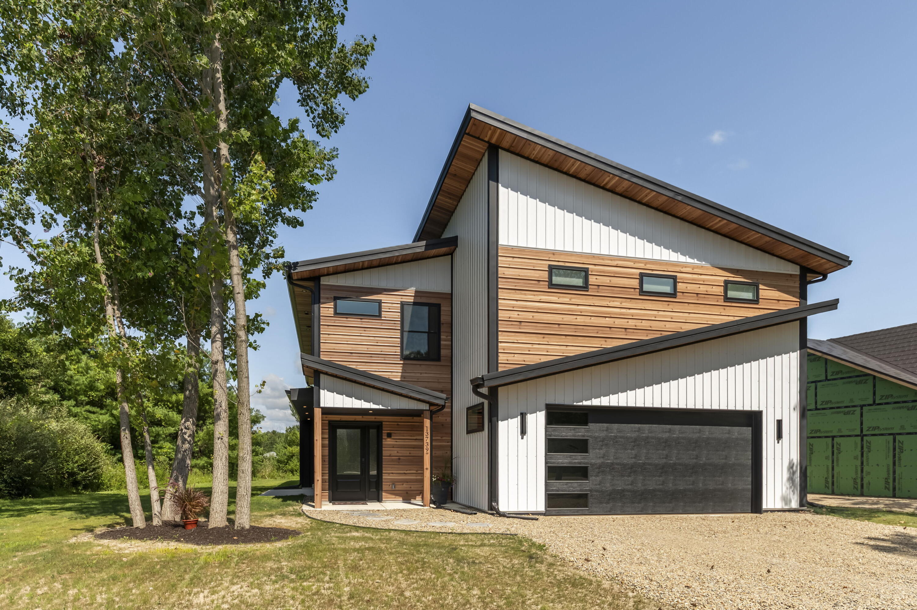 13739 Jane Way Property Photo 1