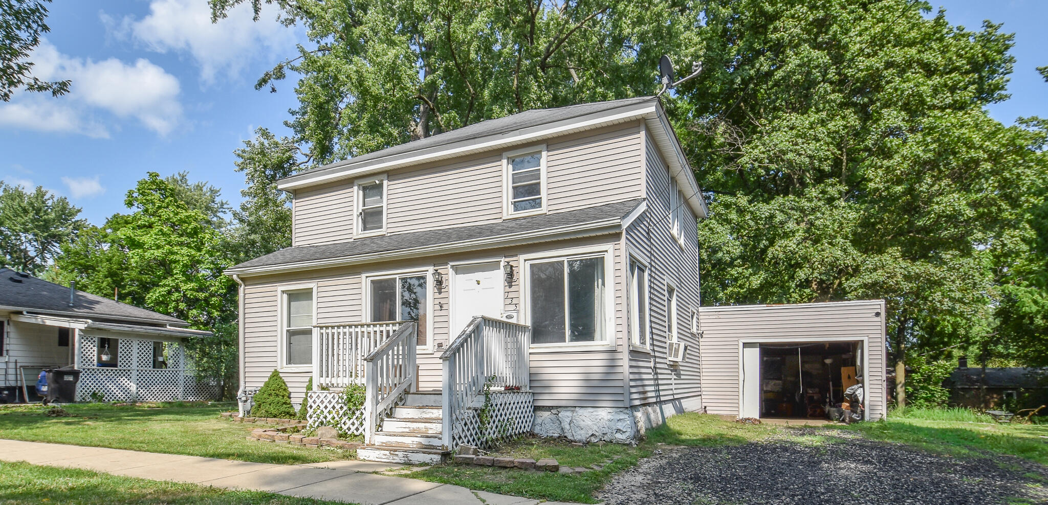 135 S Manning Street Property Photo 1