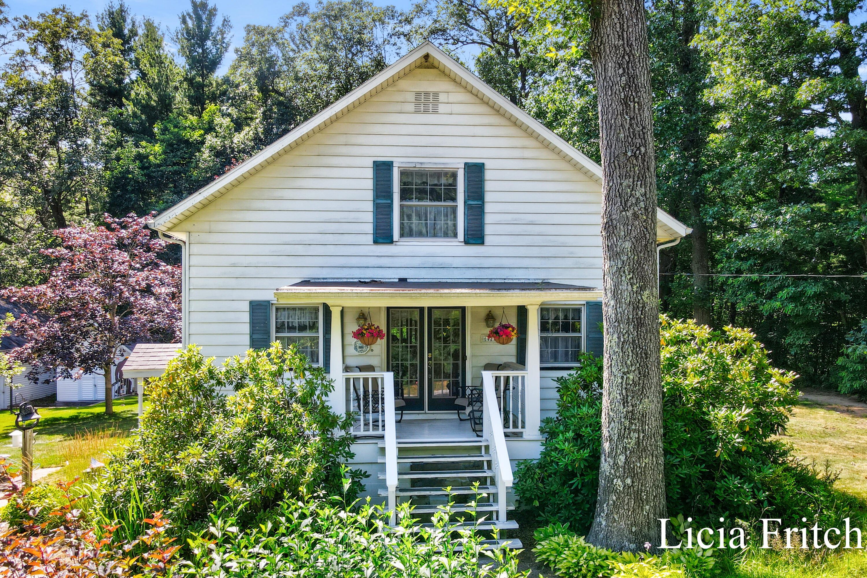 6421 Durham Road Property Photo 2