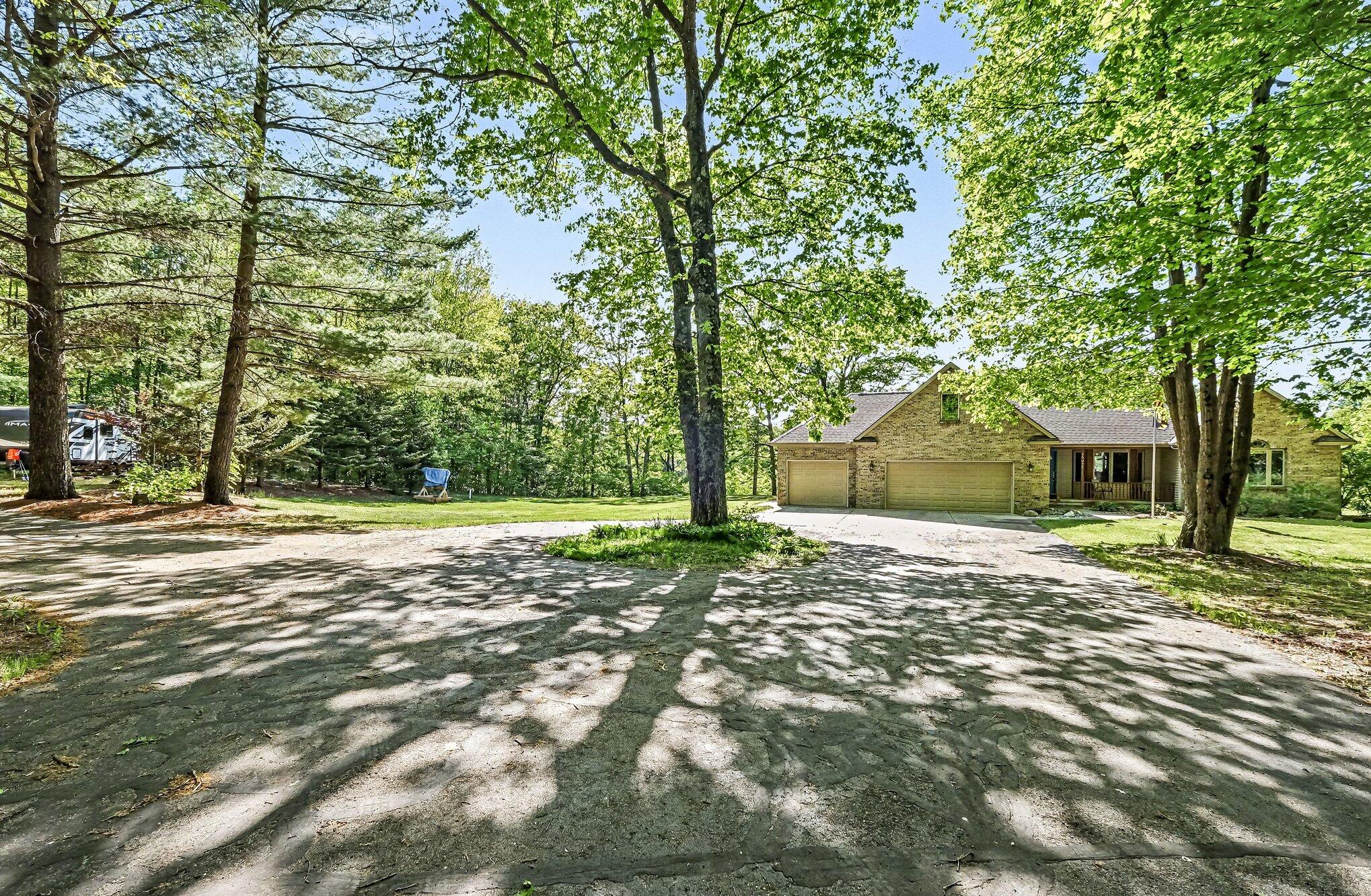 10835 Red Oak Ridge Property Photo 3
