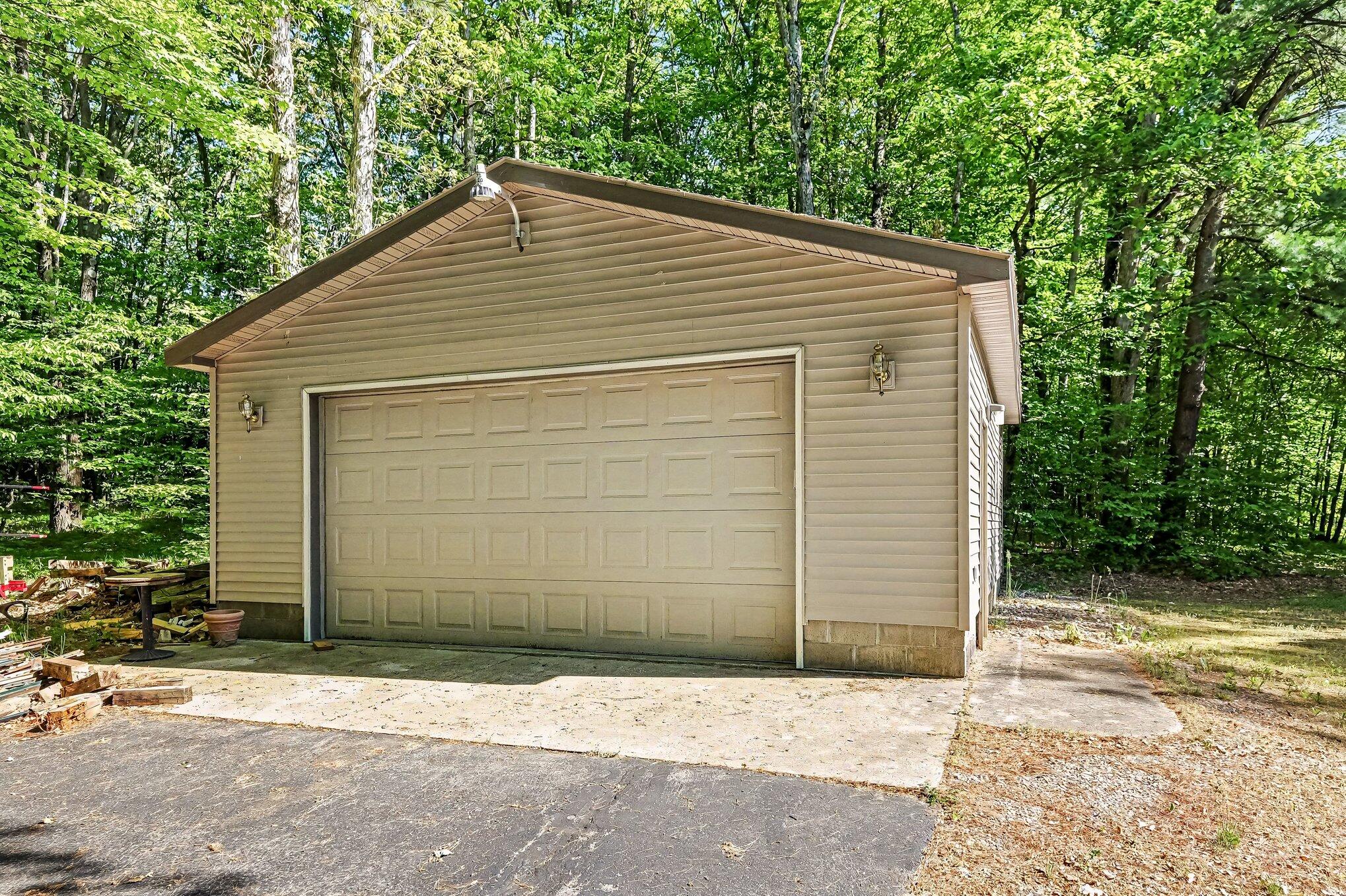 10835 Red Oak Ridge Property Photo 5