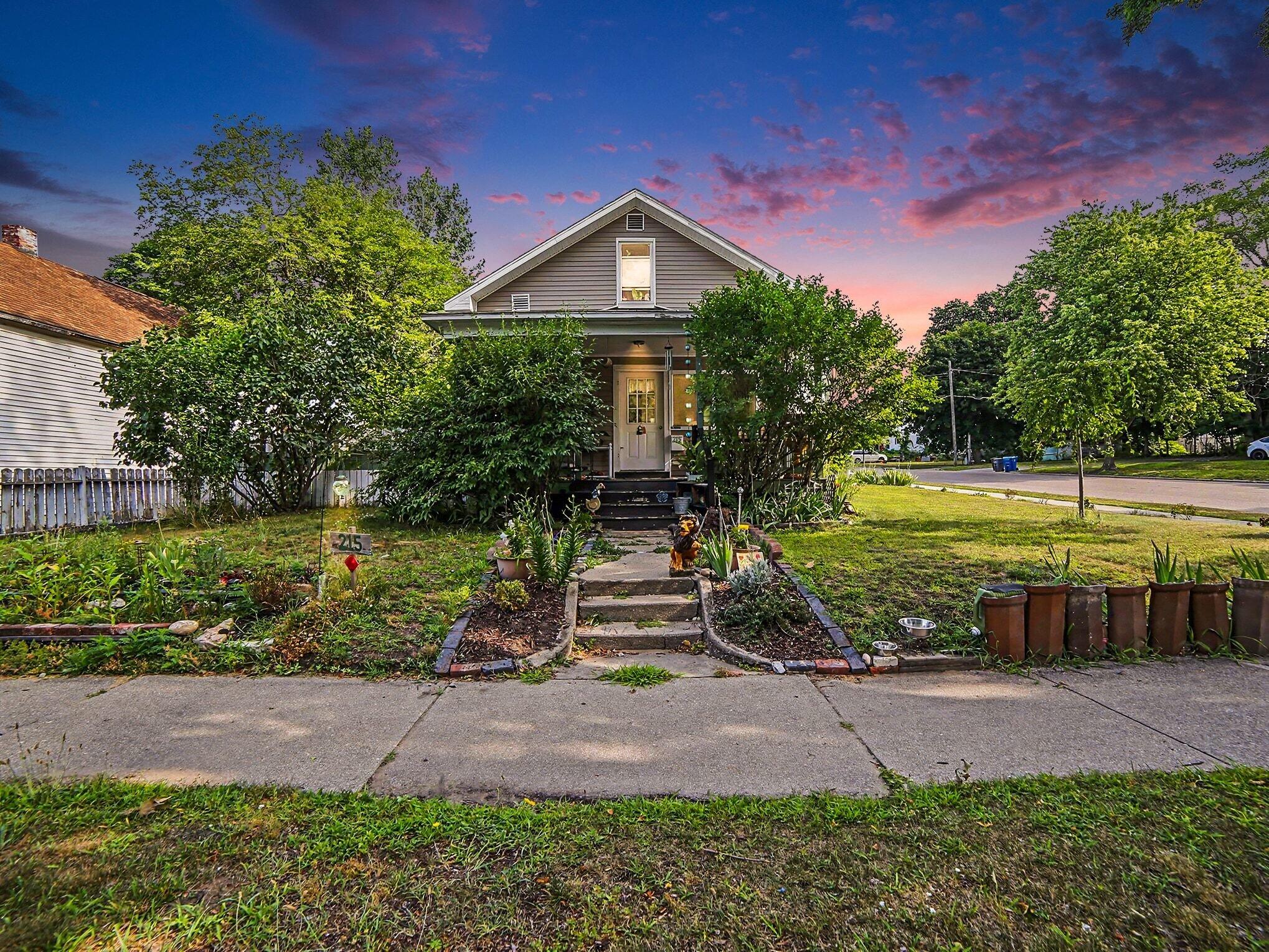215 E Melendy Street Property Photo 1