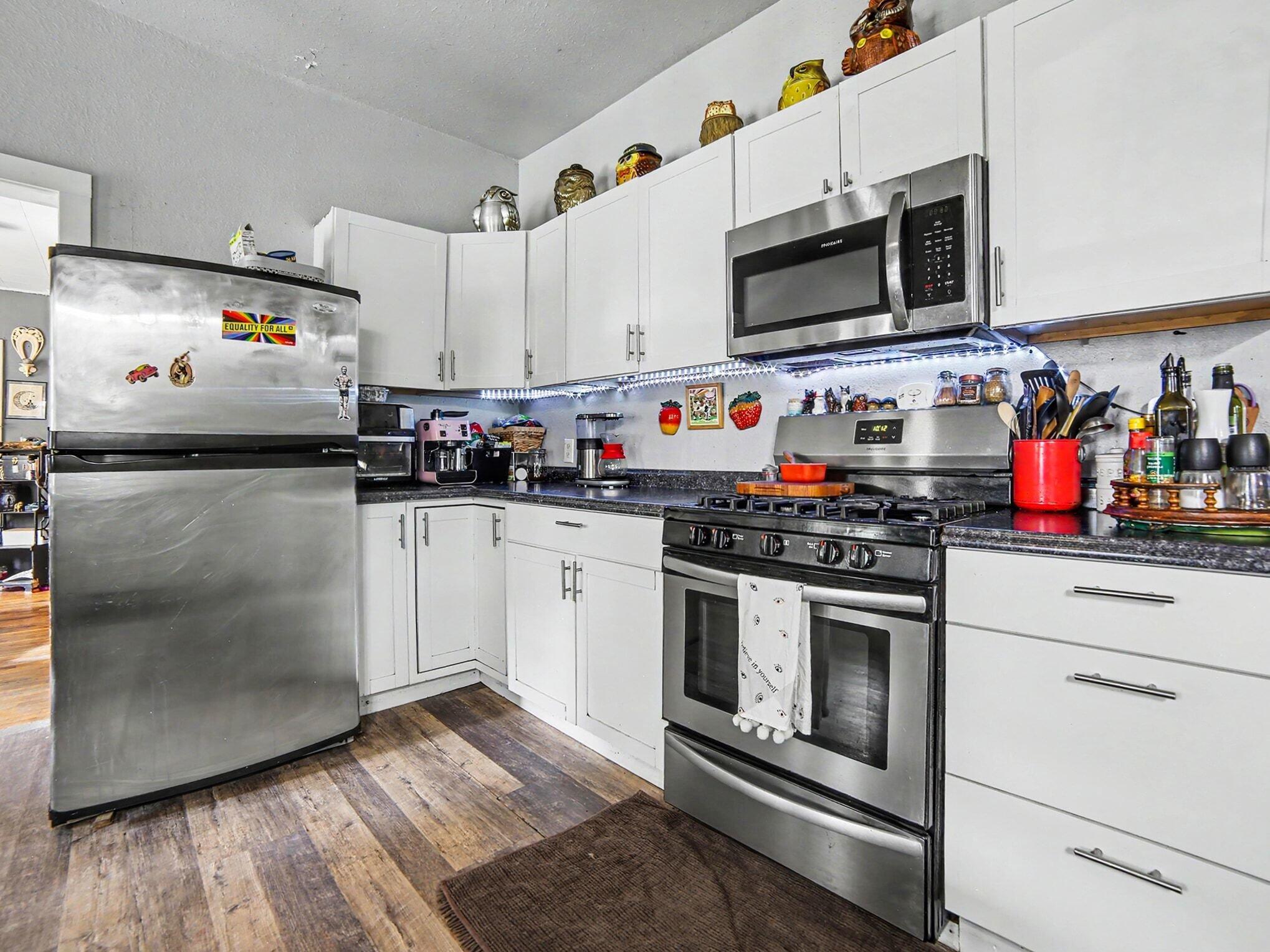 215 E Melendy Street Property Photo 11