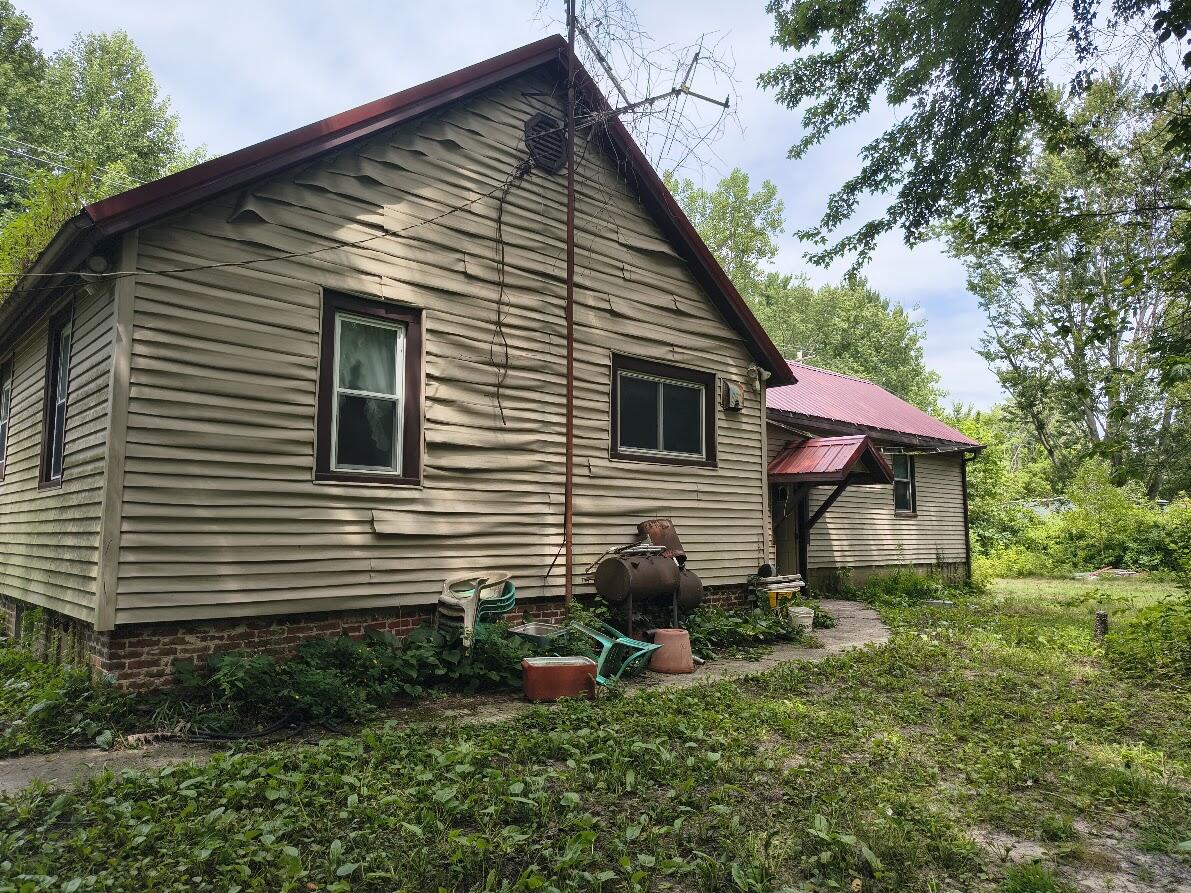 346 E 900 N Property Photo 4