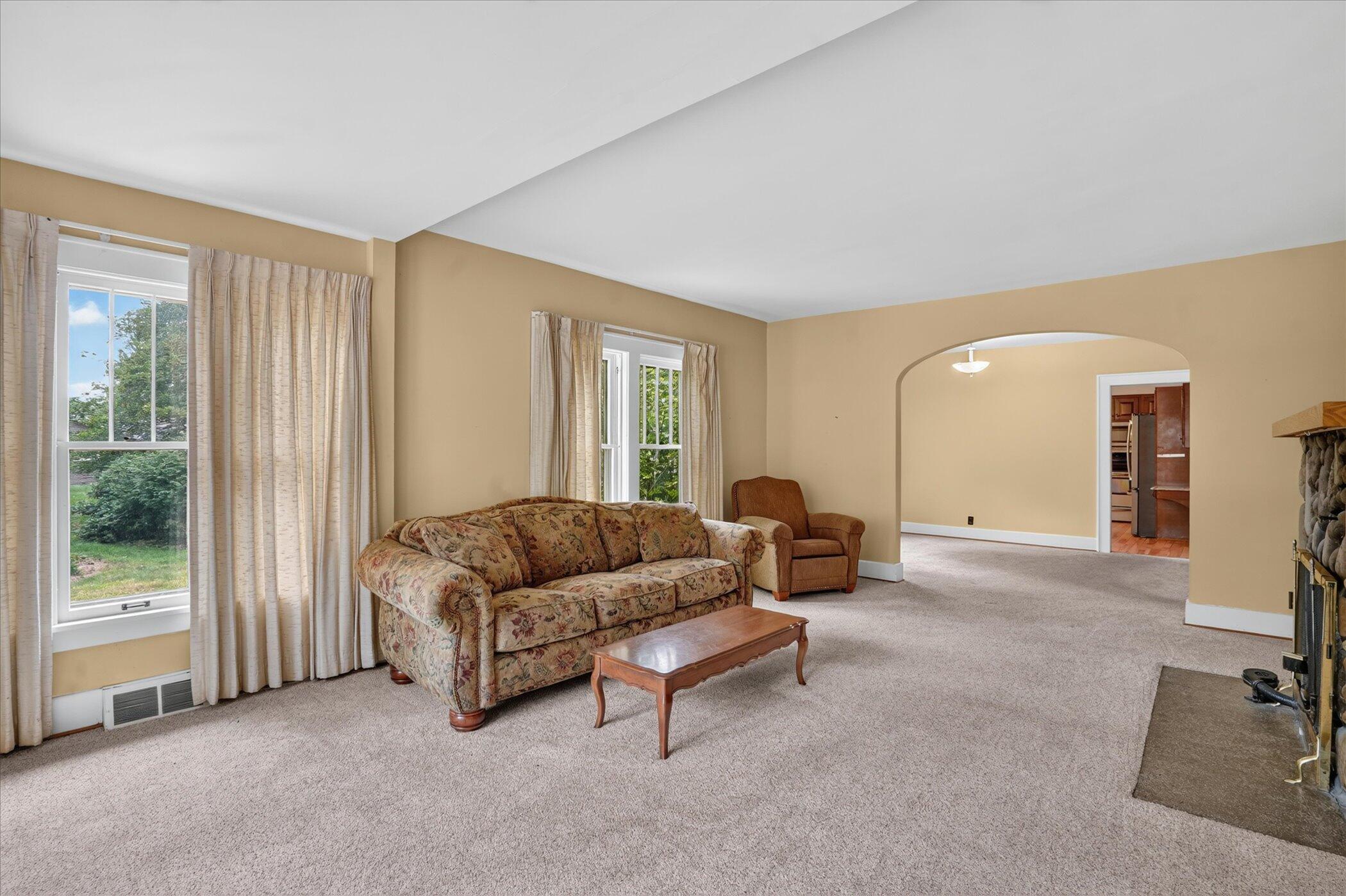 1318 E Michigan Avenue Property Photo 13