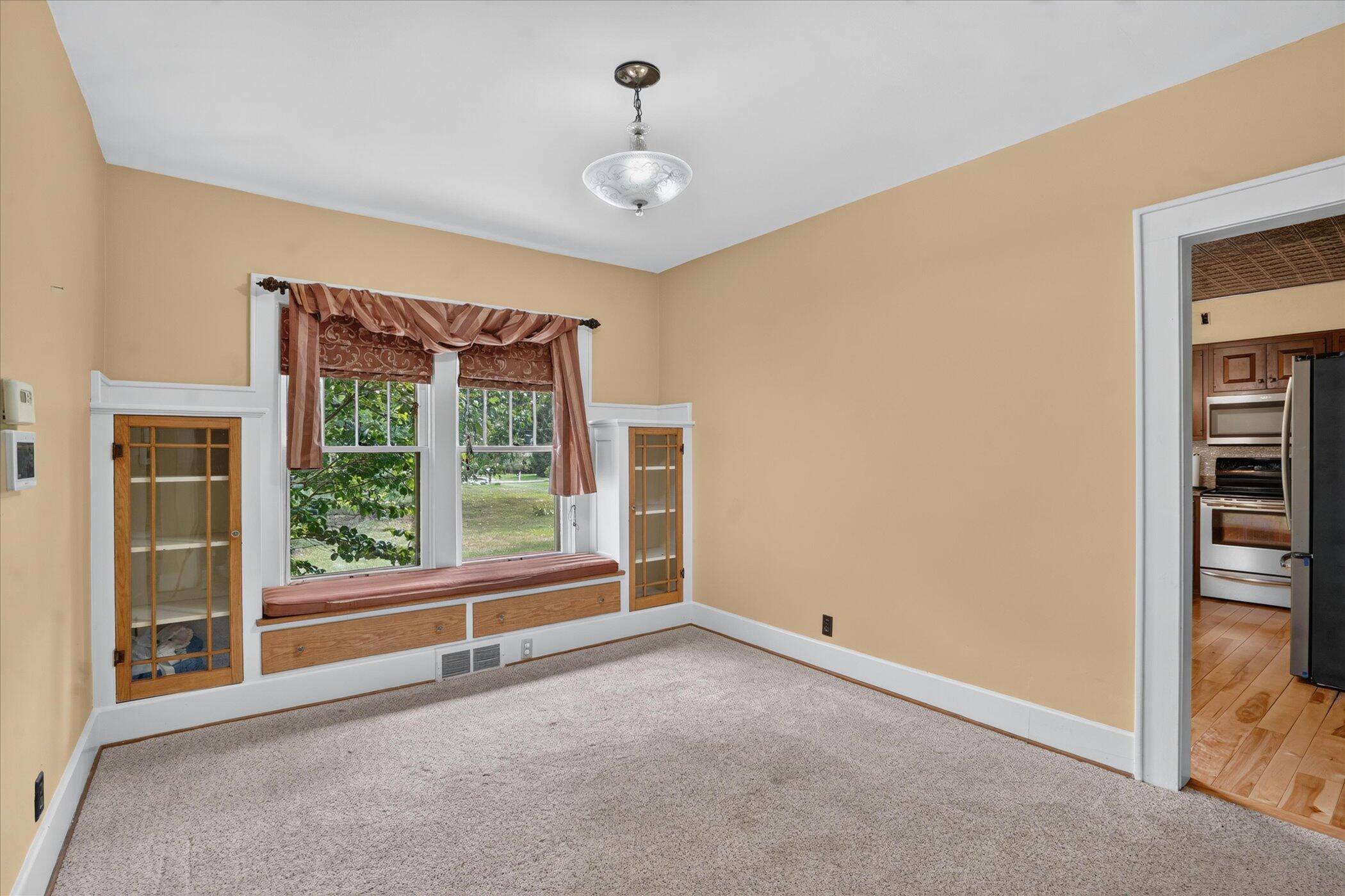 1318 E Michigan Avenue Property Photo 16