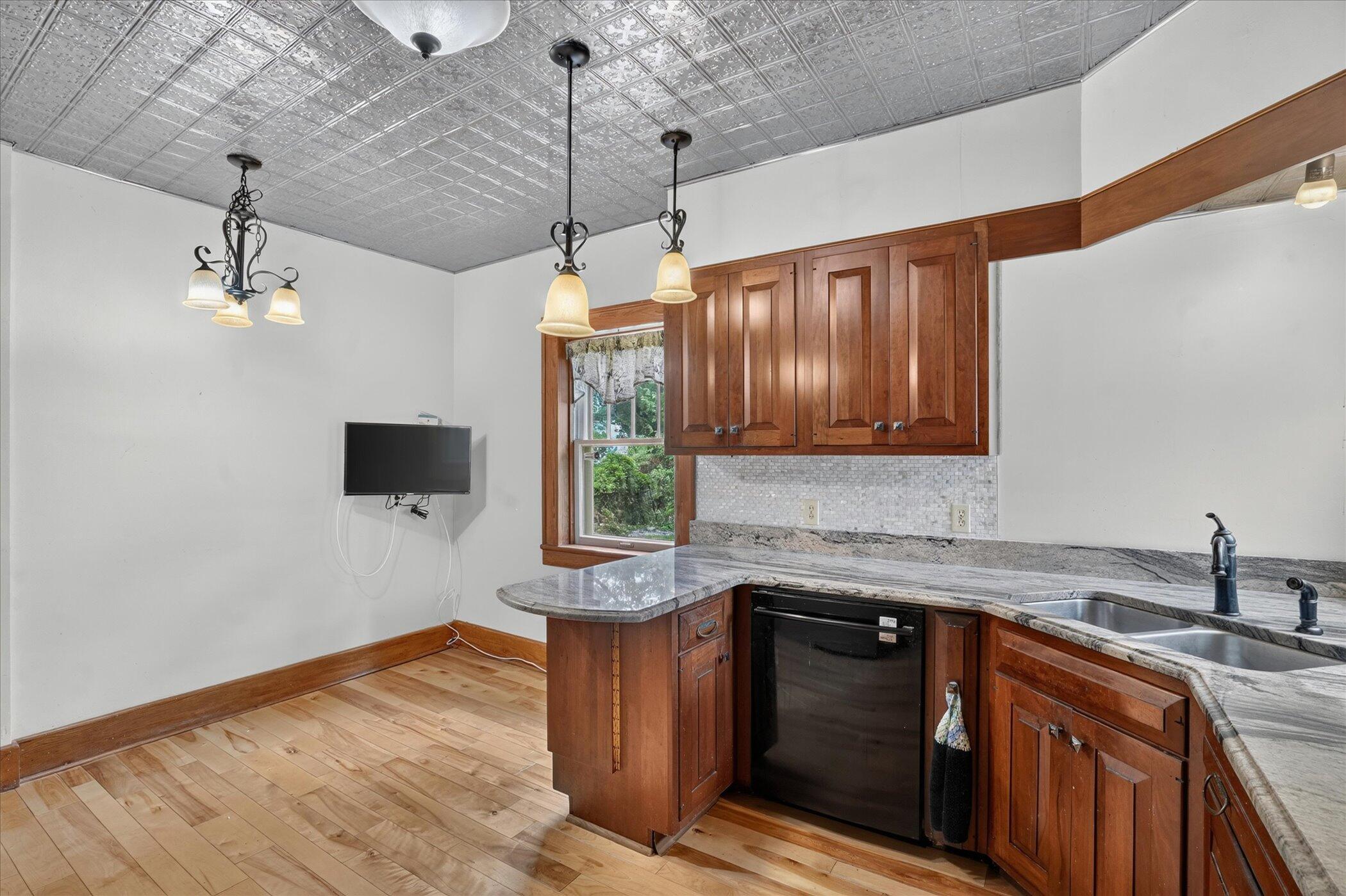 1318 E Michigan Avenue Property Photo 23