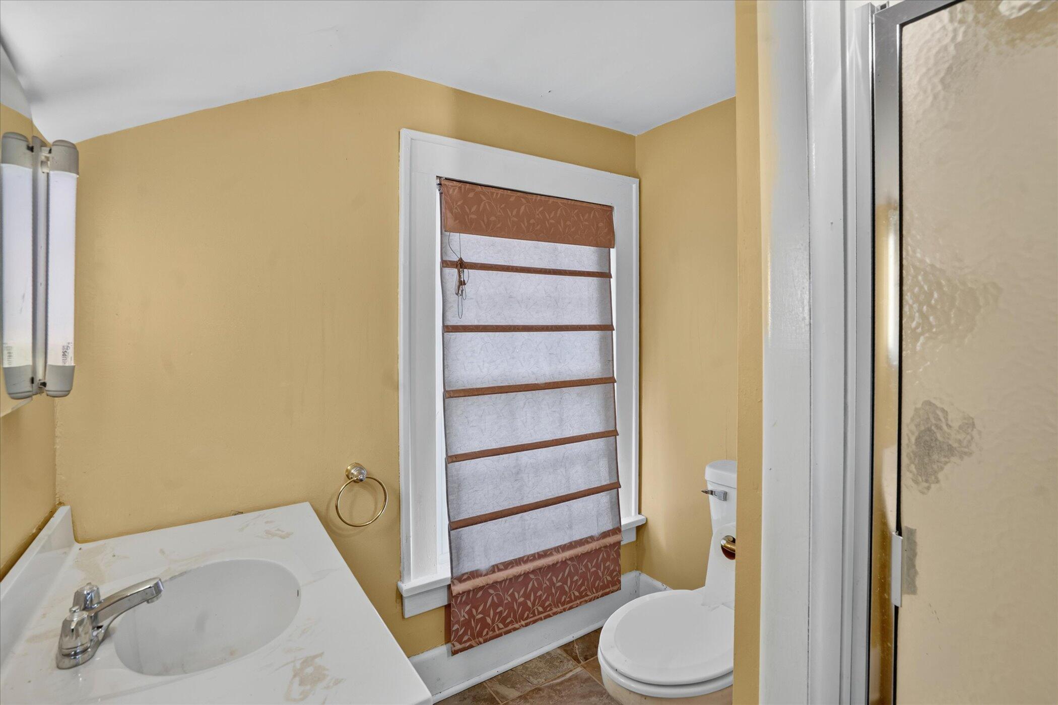 1318 E Michigan Avenue Property Photo 38