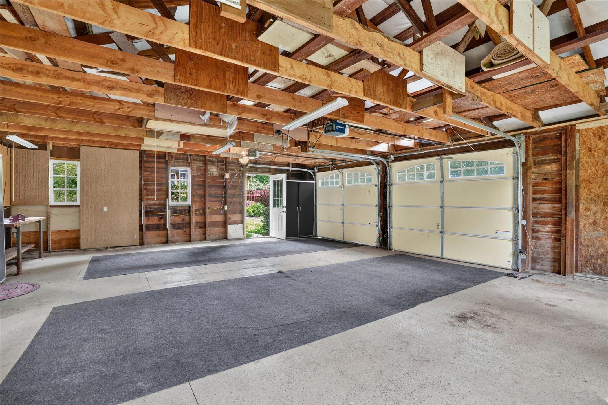 1318 E Michigan Avenue Property Photo 49