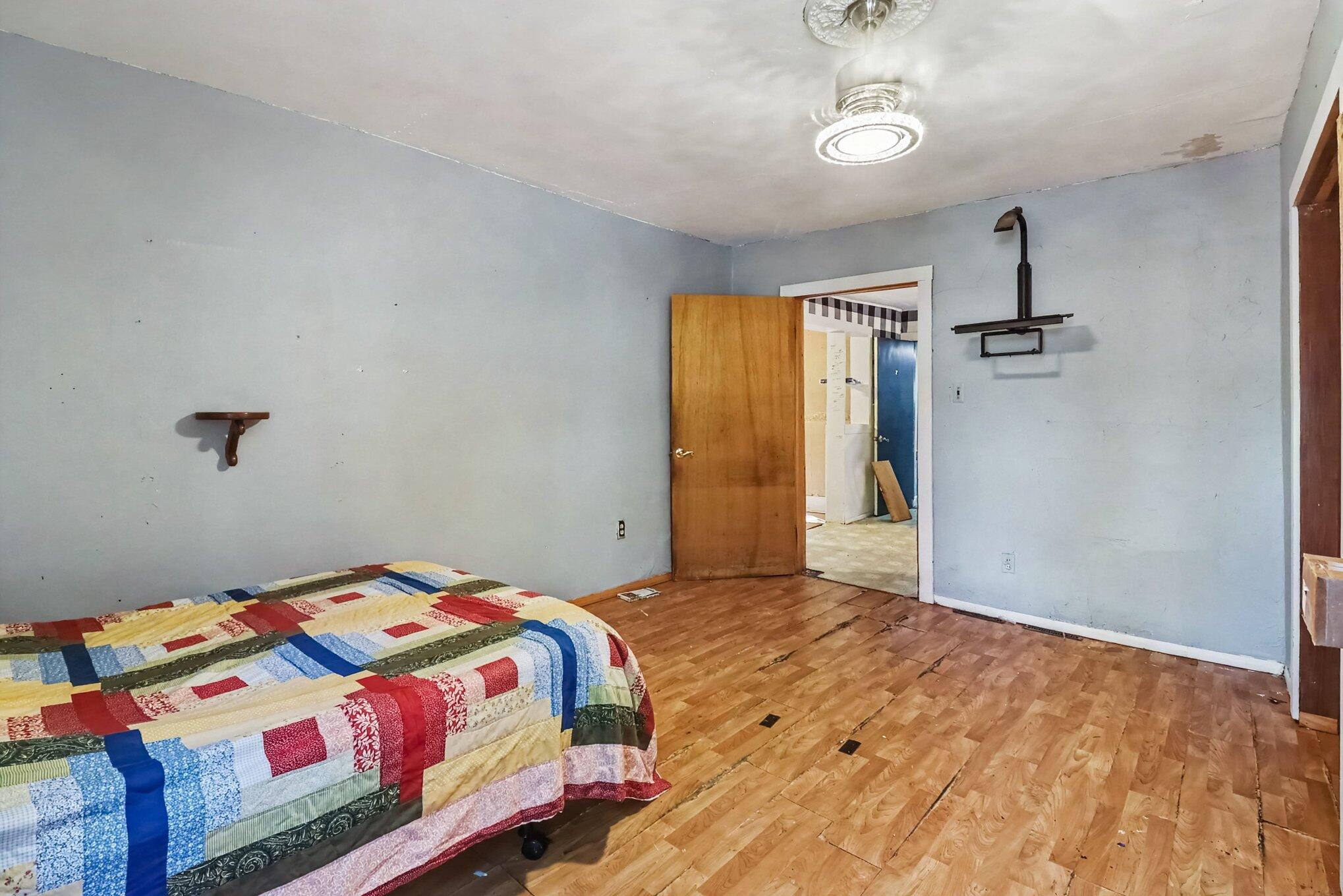 263 10th Street Property Photo 17