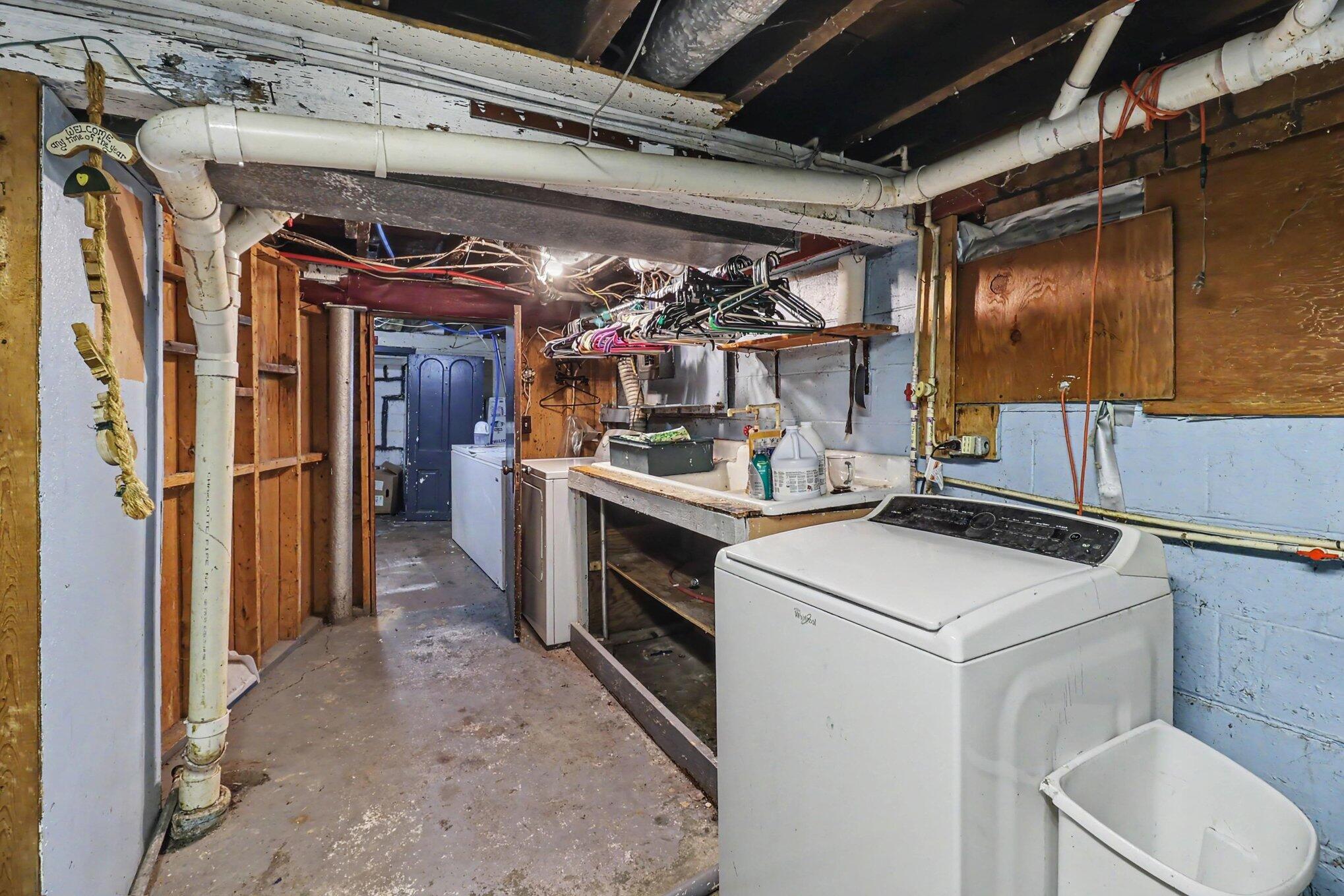 263 10th Street Property Photo 23