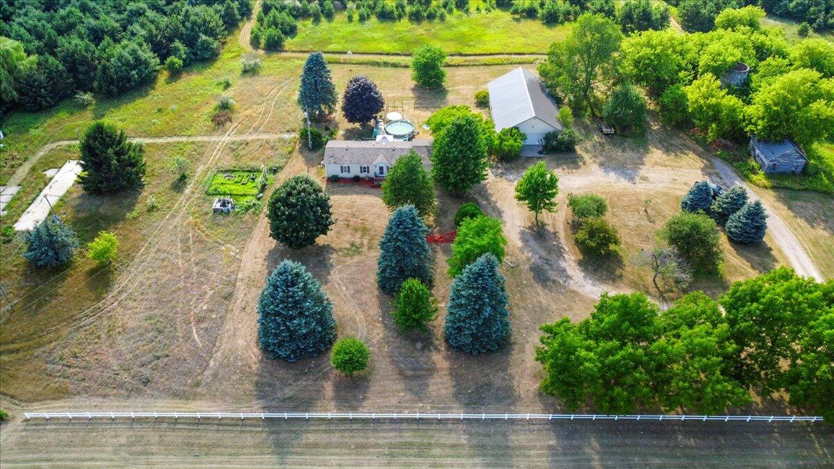 11383 Bale Road Property Photo 1