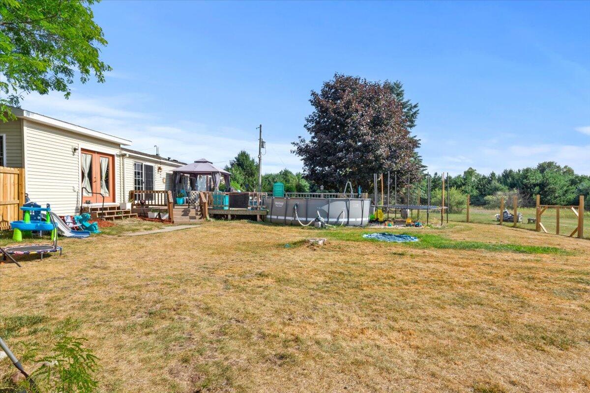 11383 Bale Road Property Photo 8